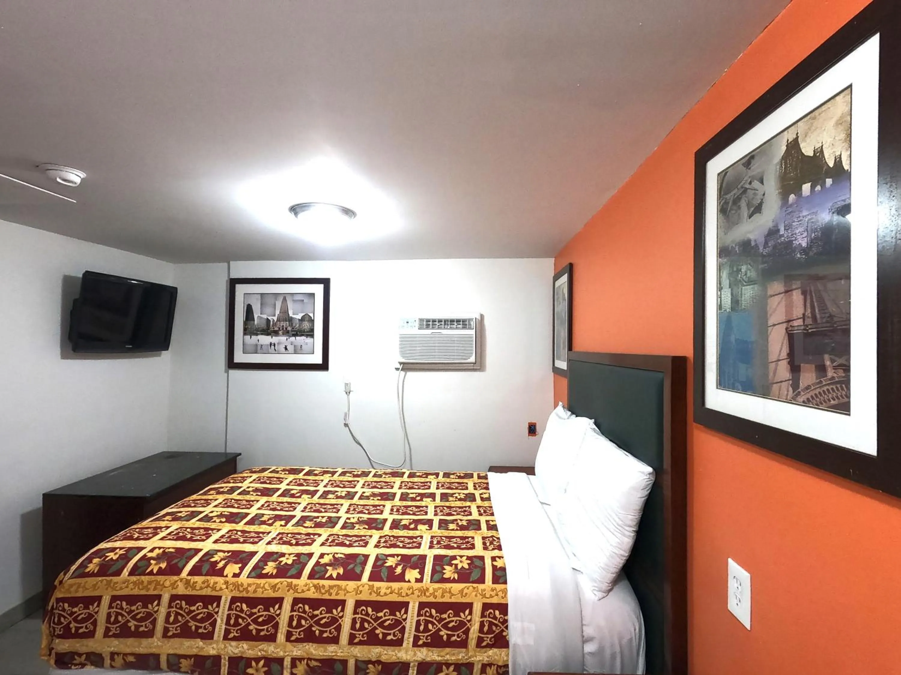 Bed in Rest Inn - Elizabeth