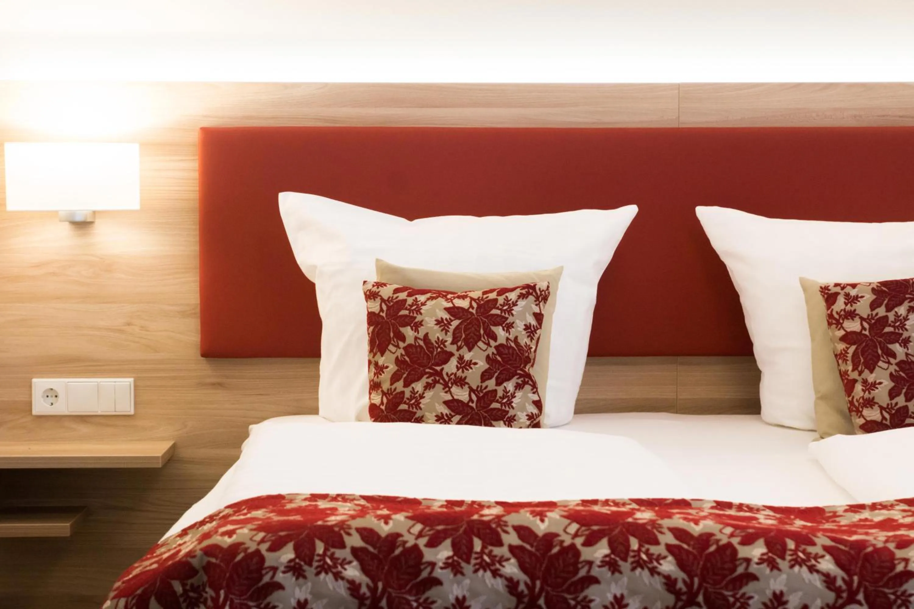 Photo of the whole room, Bed in Hotel Löhr