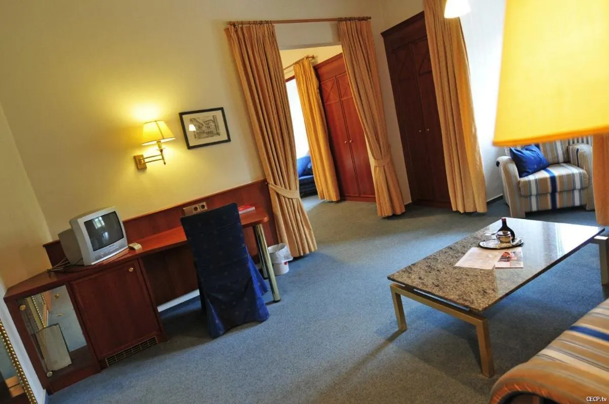 Photo of the whole room, Bed in Hotel Haus Reichert