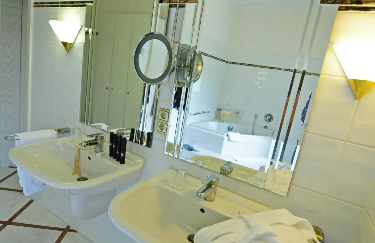 Double Room in Hotel Haus Reichert Double Room in Hotel Haus Reichert