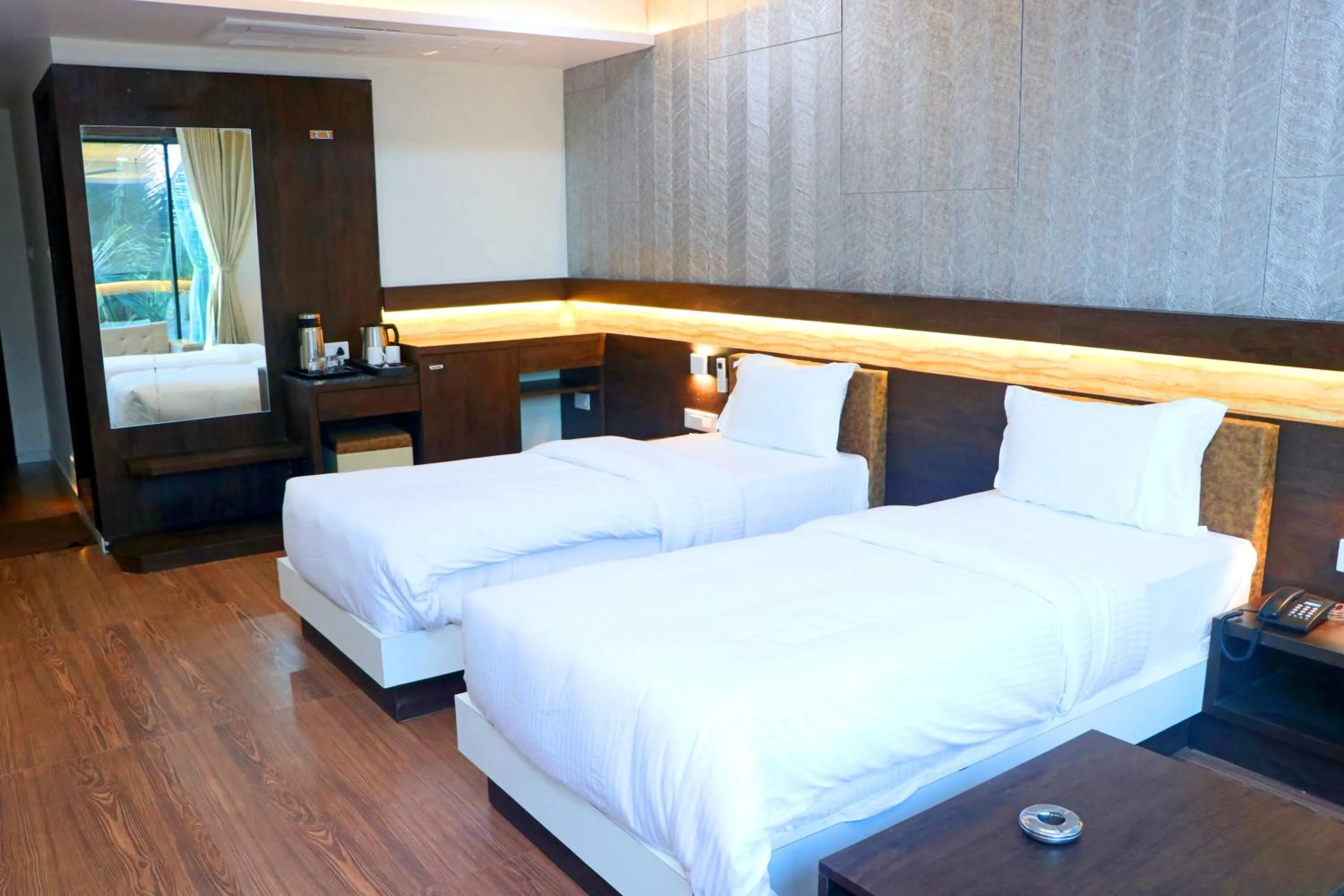 Family, Bed in THE GRAND ASTORIA SOMANTH by Shivalaya Darshanam