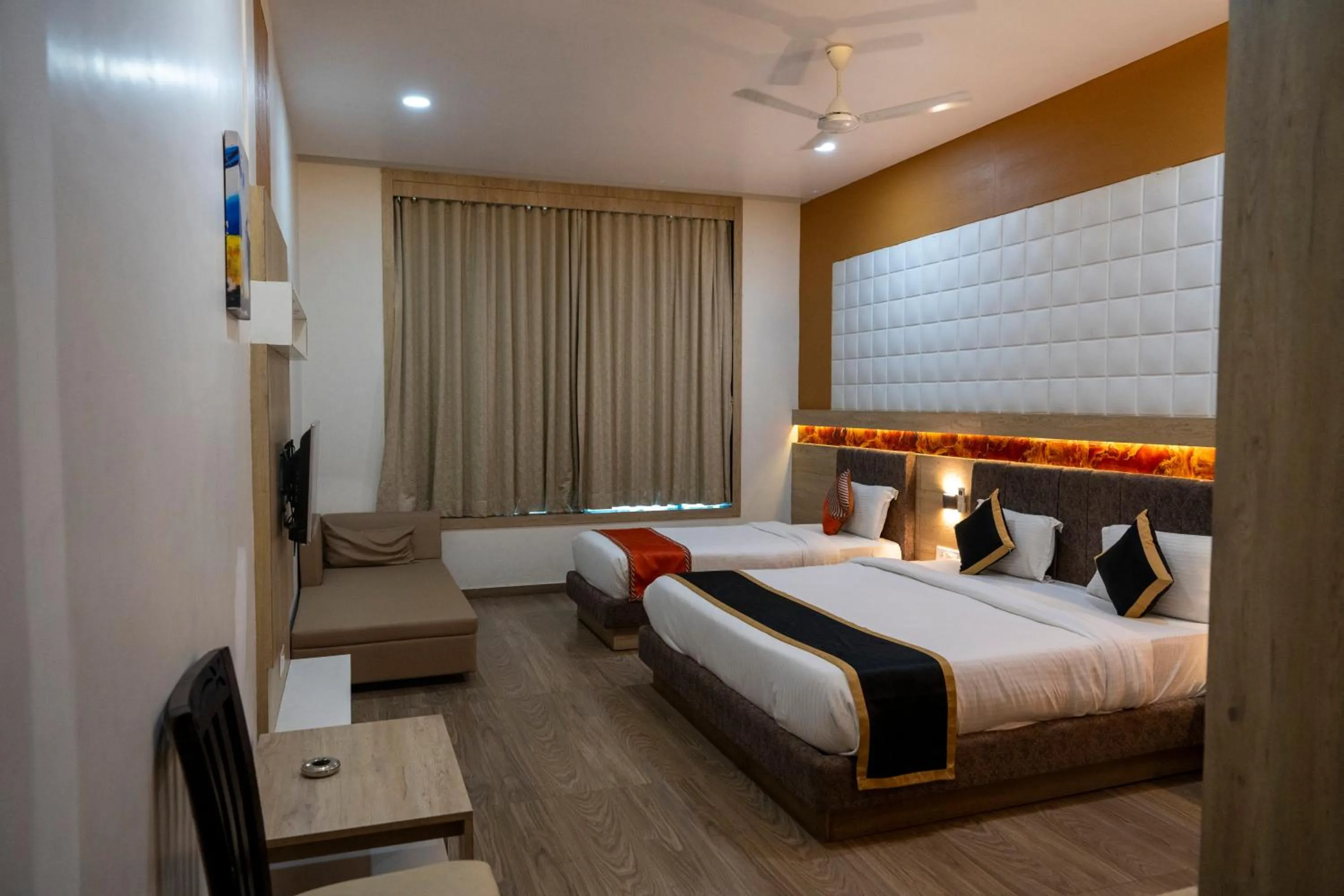Bedroom, Bed in THE GRAND ASTORIA SOMANTH by Shivalaya Darshanam