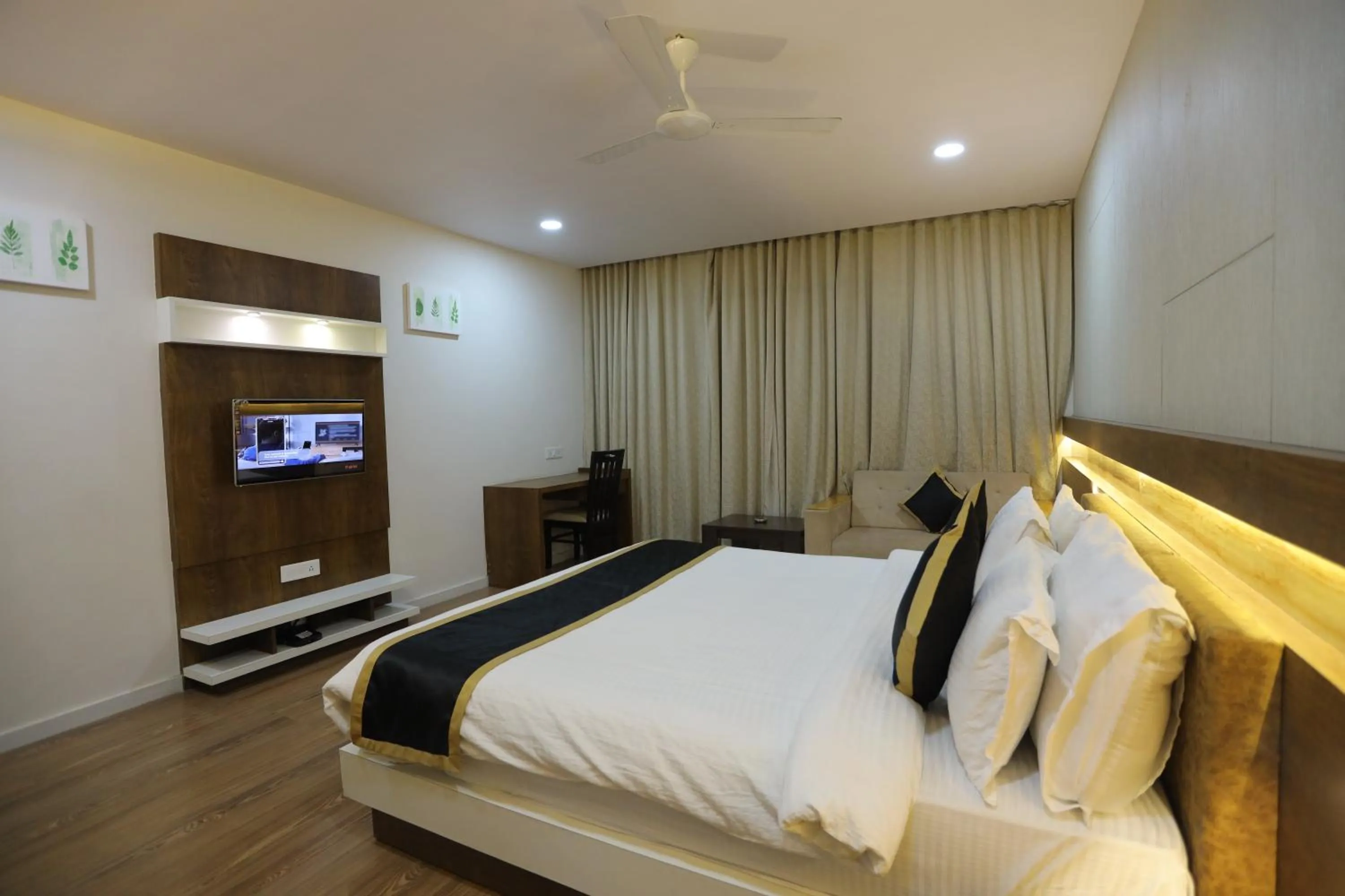 Bedroom, Bed in THE GRAND ASTORIA SOMANTH by Shivalaya Darshanam