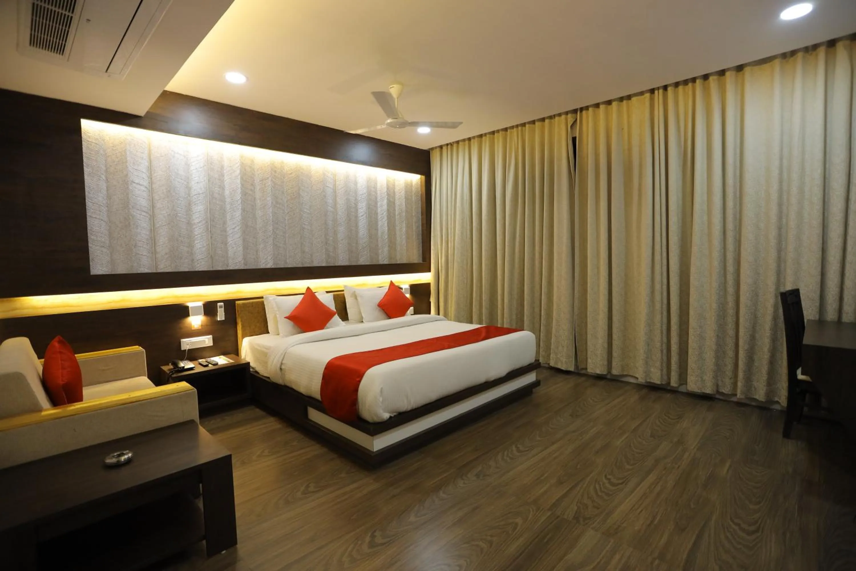 Bedroom, Bed in THE GRAND ASTORIA SOMANTH by Shivalaya Darshanam