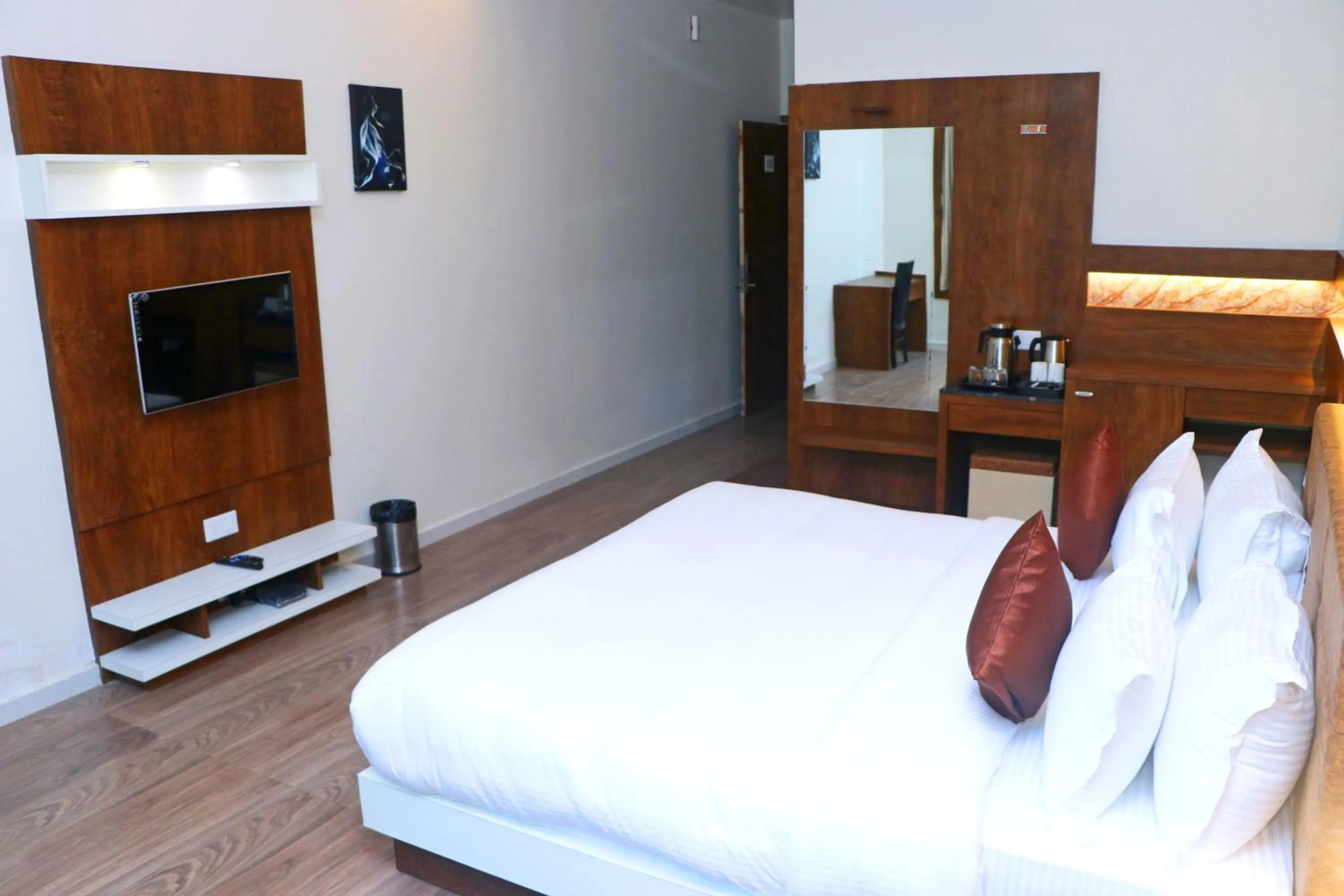 View (from property/room), Bed in THE GRAND ASTORIA SOMANTH by Shivalaya Darshanam