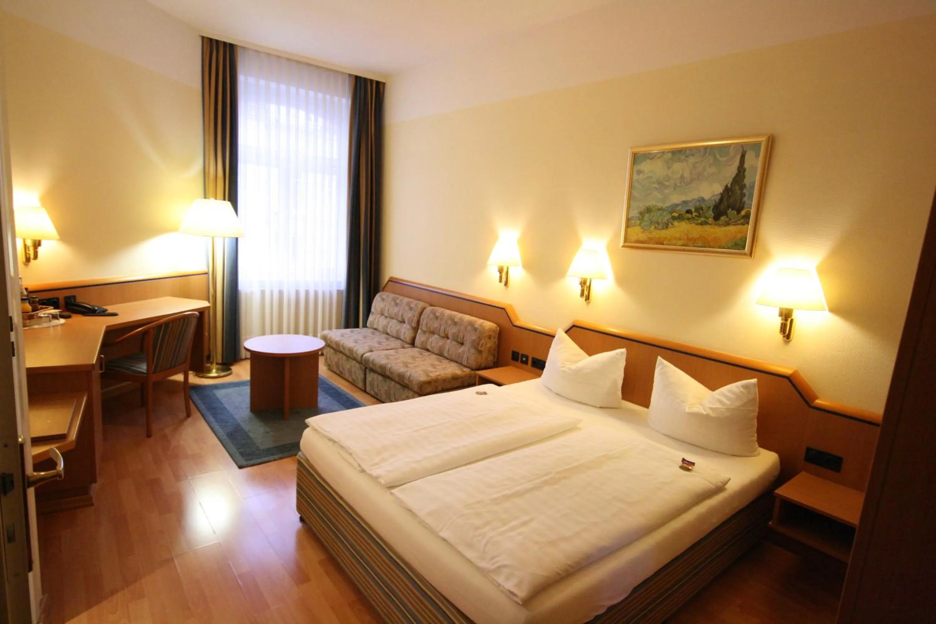 Photo of the whole room, Bed in Altstadt Hotel