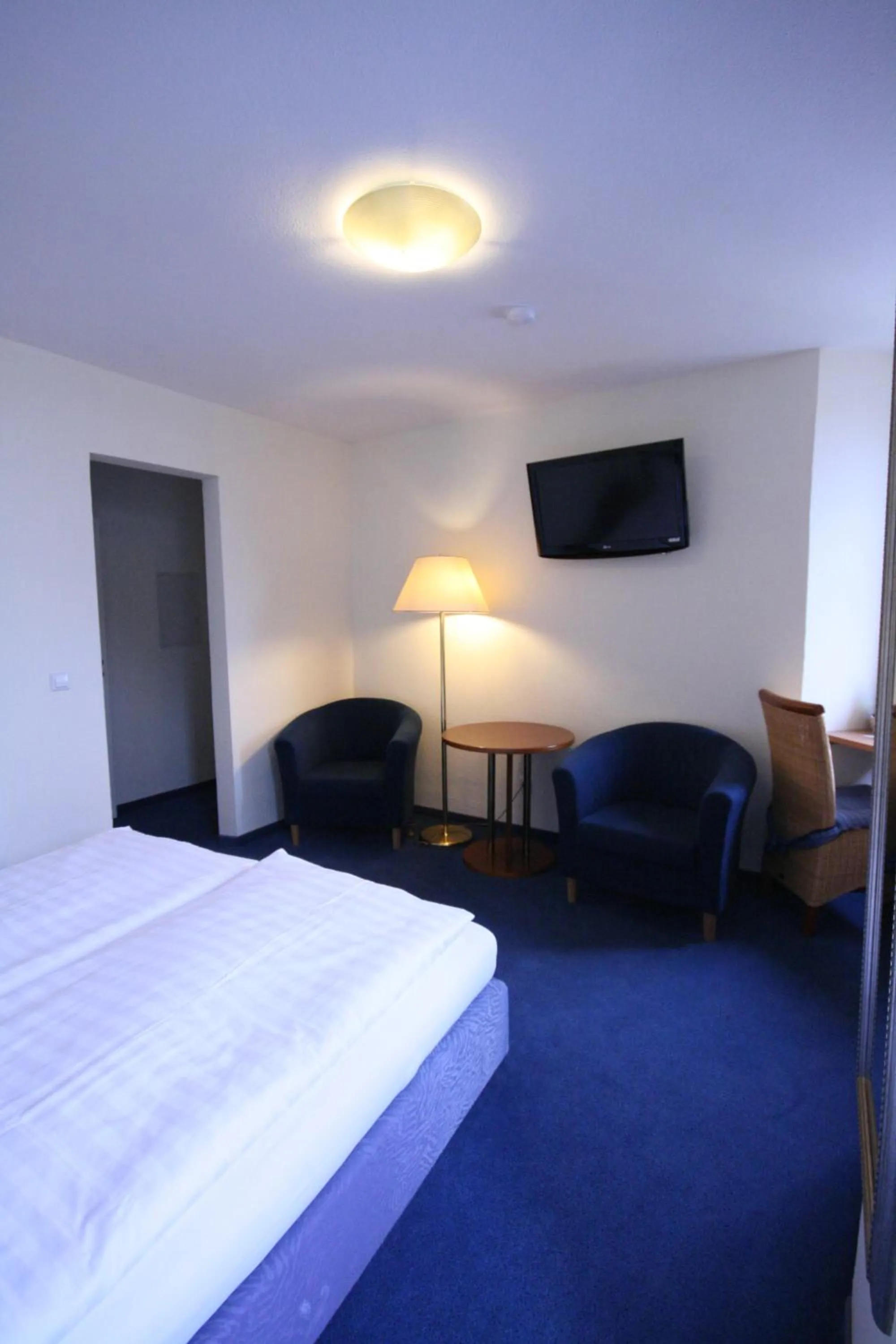 Photo of the whole room, Bed in Altstadt Hotel