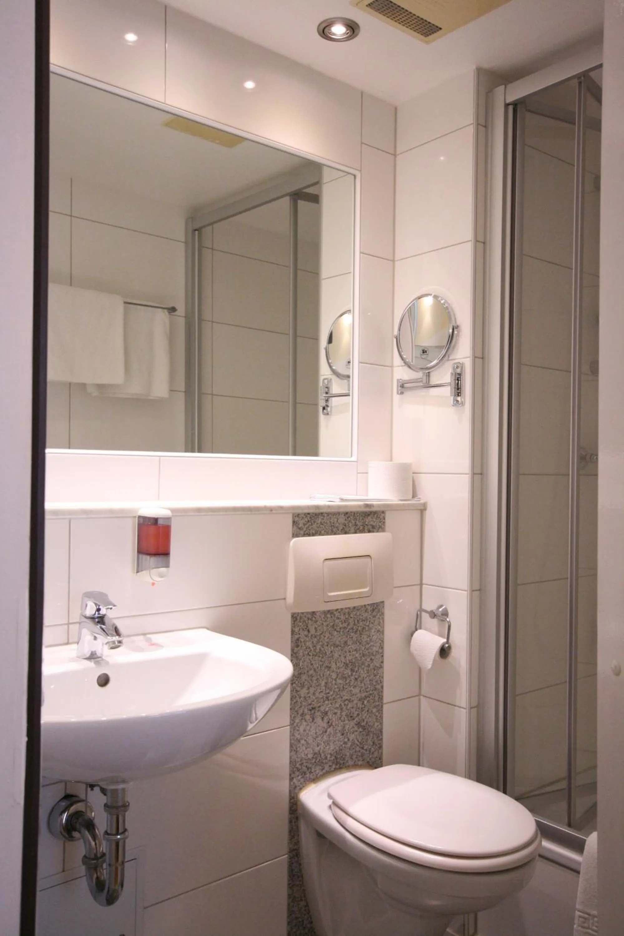 Photo of the whole room in Altstadt Hotel