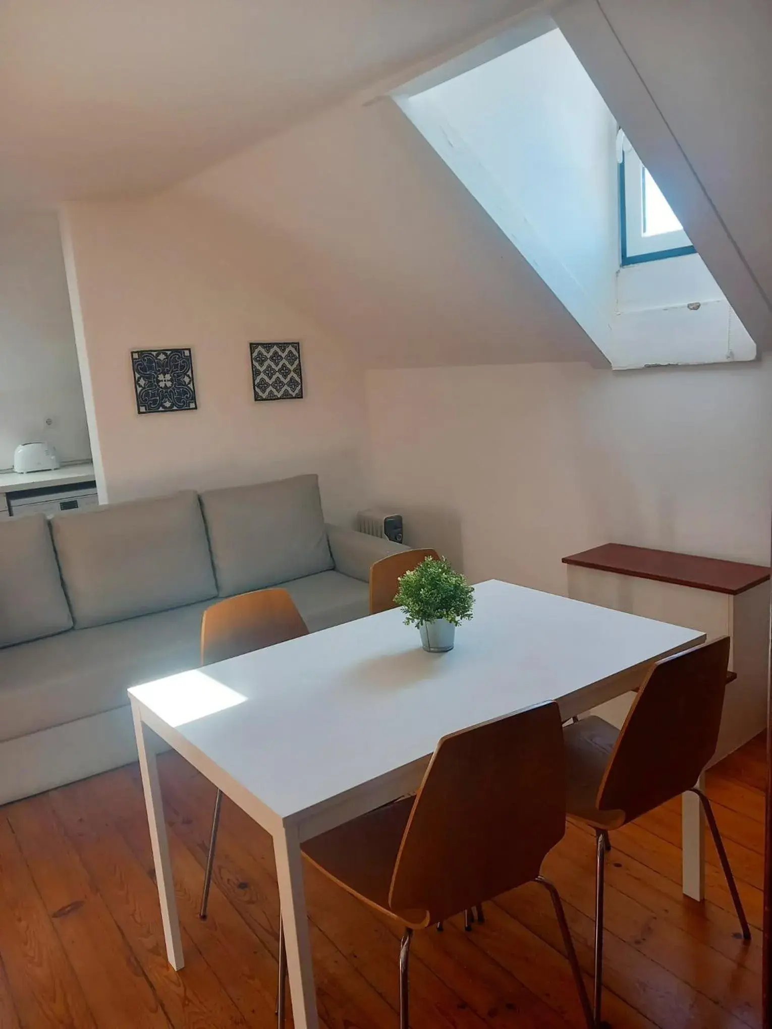 Two-Bedroom Apartment in City Stays Cais do Sodre Apartments Two-Bedroom Apartment in City Stays Cais do Sodre Apartments