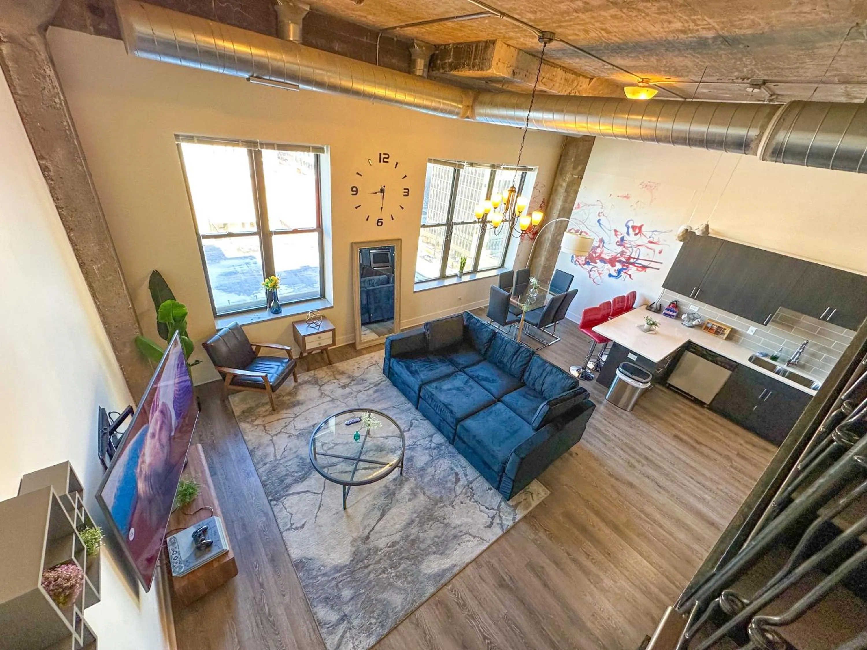 McCormick Place 3BR Luxury Penthouse Duplex with Personal Rooftop and Optional Parking for 8 guests in Chicago South Loop