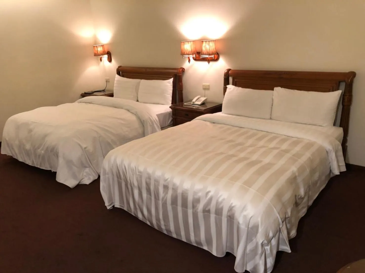 Bed in England Business Motel