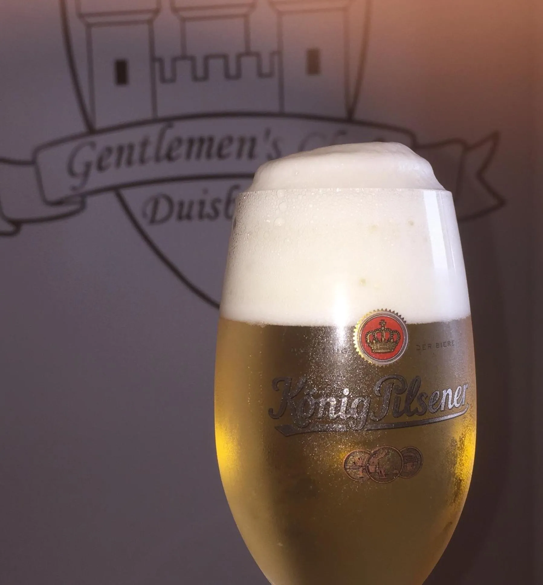 Restaurant/places to eat in Hotel Goldener Hahn