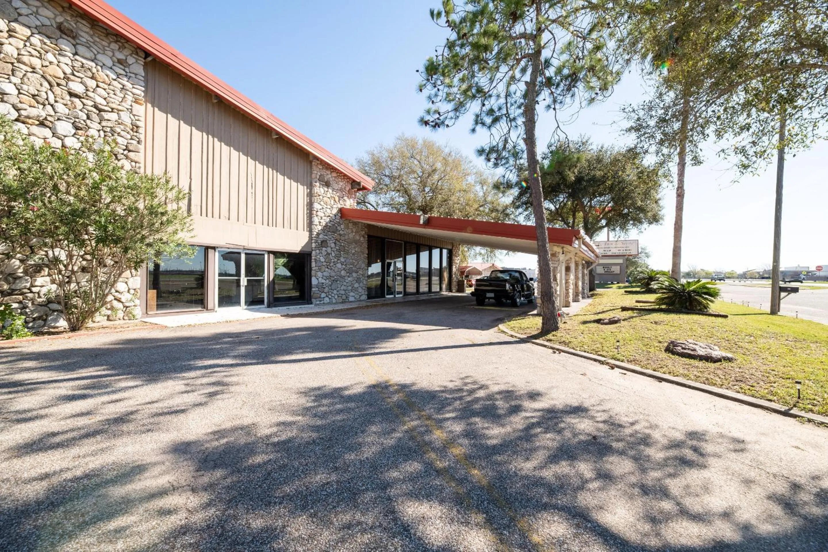 Facade/entrance, Property Building in Hotel O Bay City, TX-35