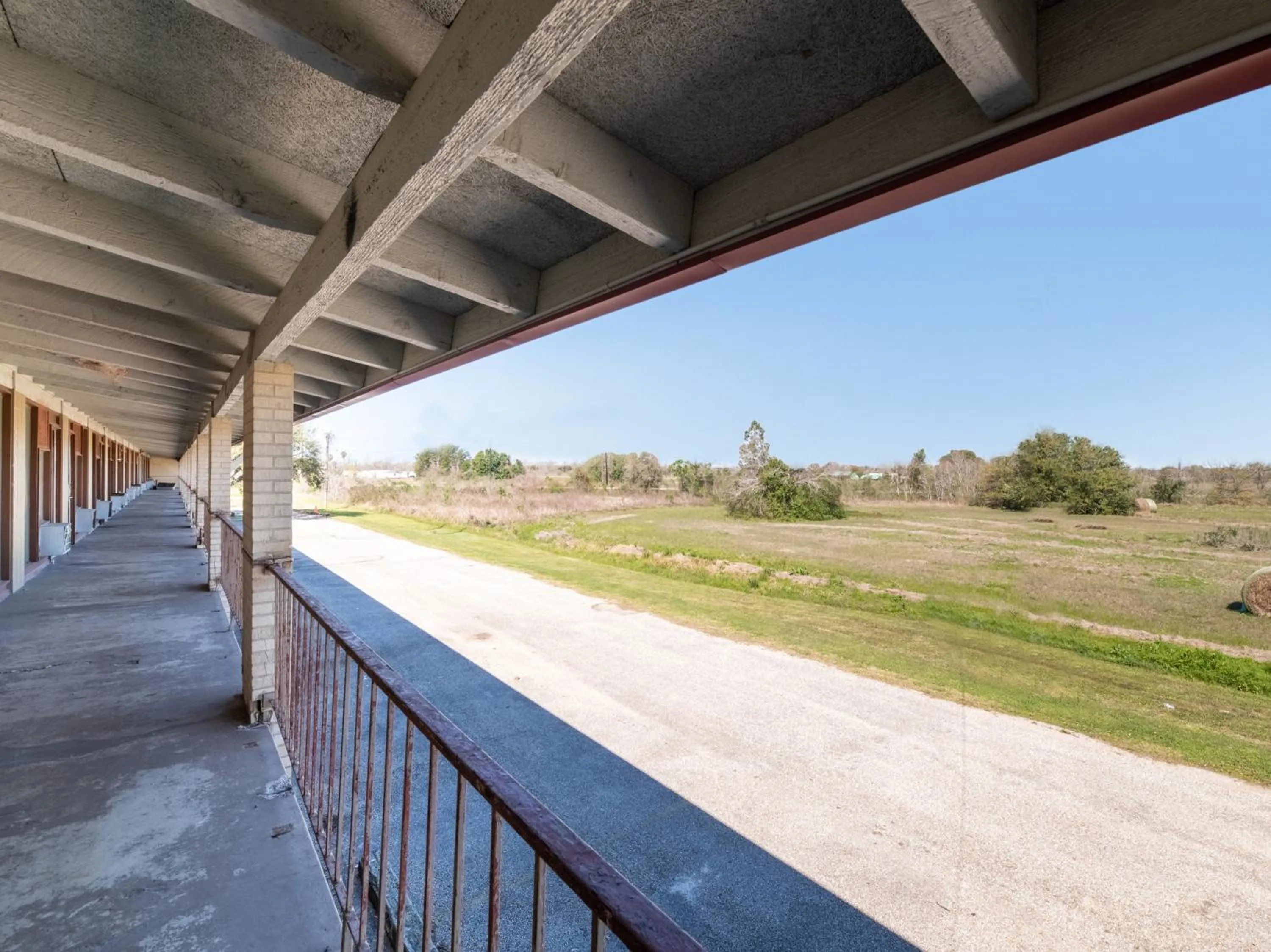 Balcony/Terrace in Hotel O Bay City, TX-35