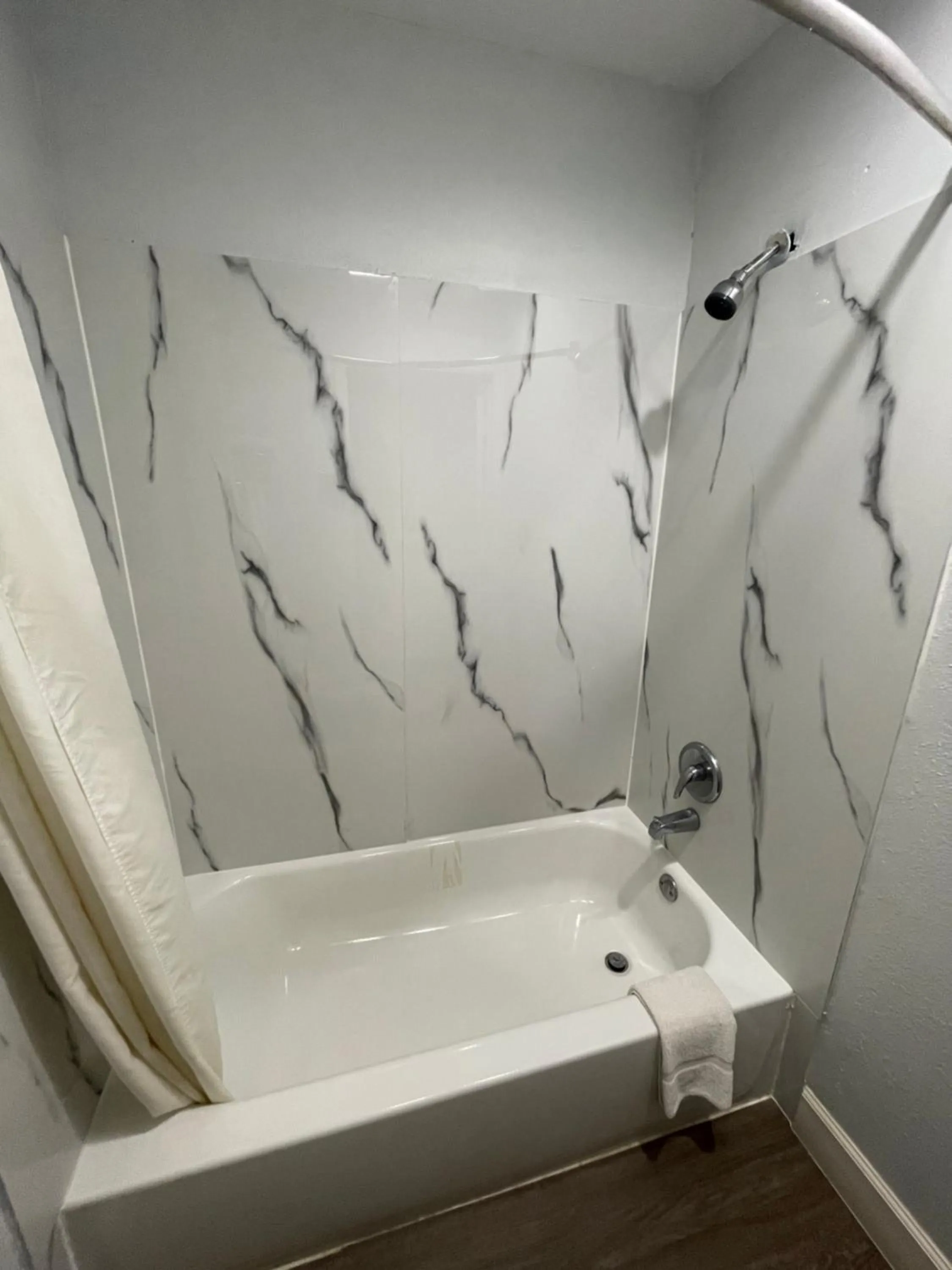 Shower in Western Inn