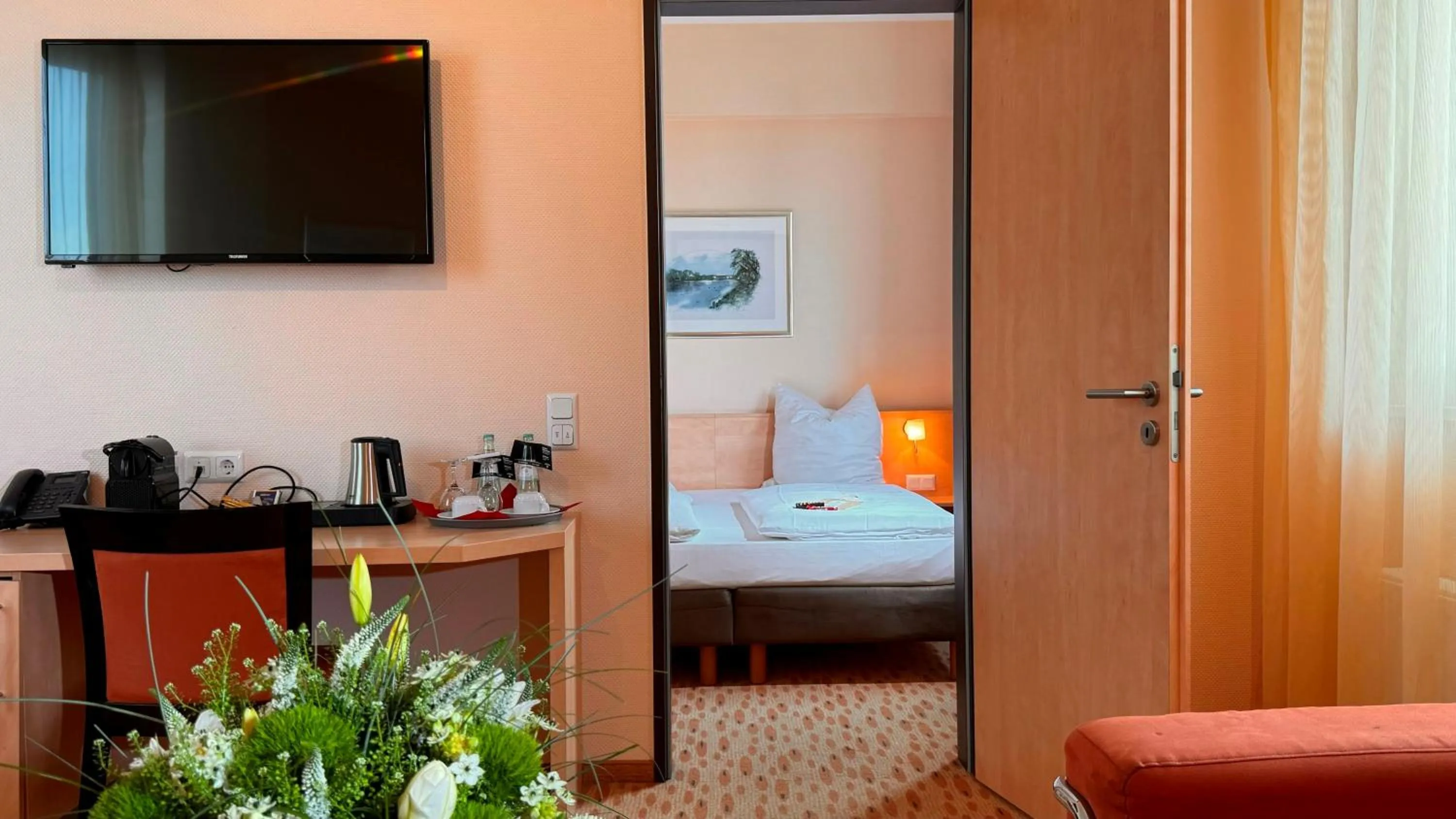 Photo of the whole room, Bed in Hotel Rhein-Ruhr Bottrop