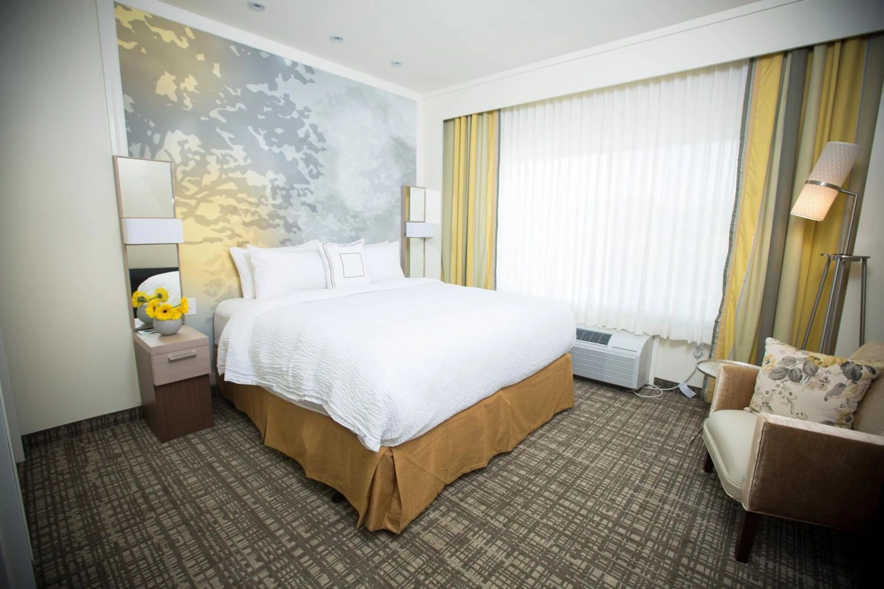 Bedroom, Bed in Courtyard by Marriott Philadelphia Springfield