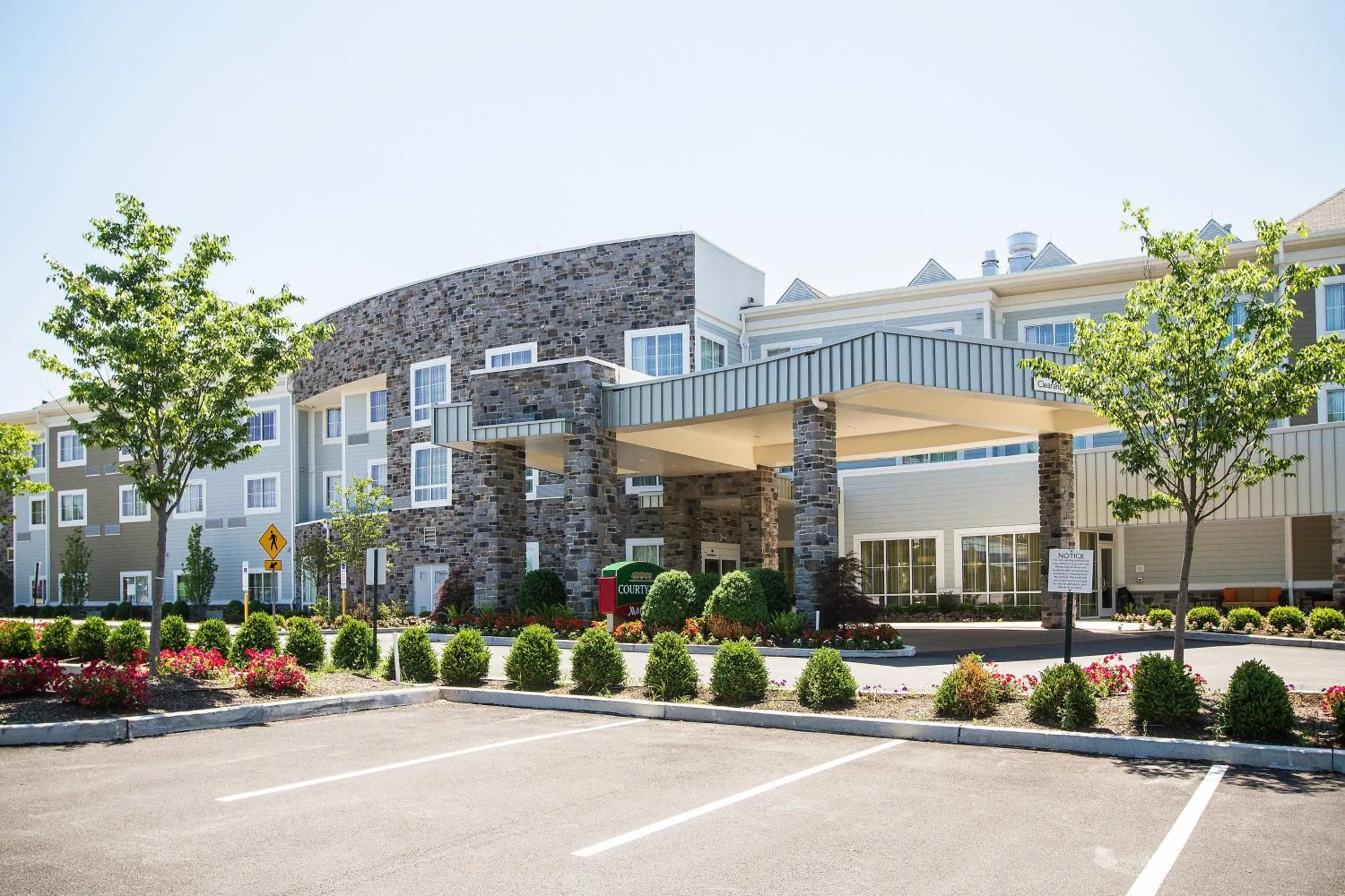 Property building in Courtyard by Marriott Philadelphia Springfield