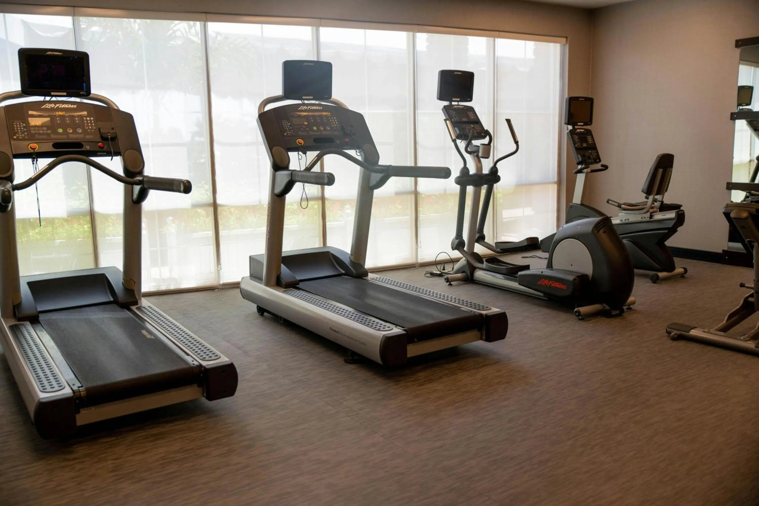 Fitness centre/facilities in Courtyard by Marriott Philadelphia Springfield
