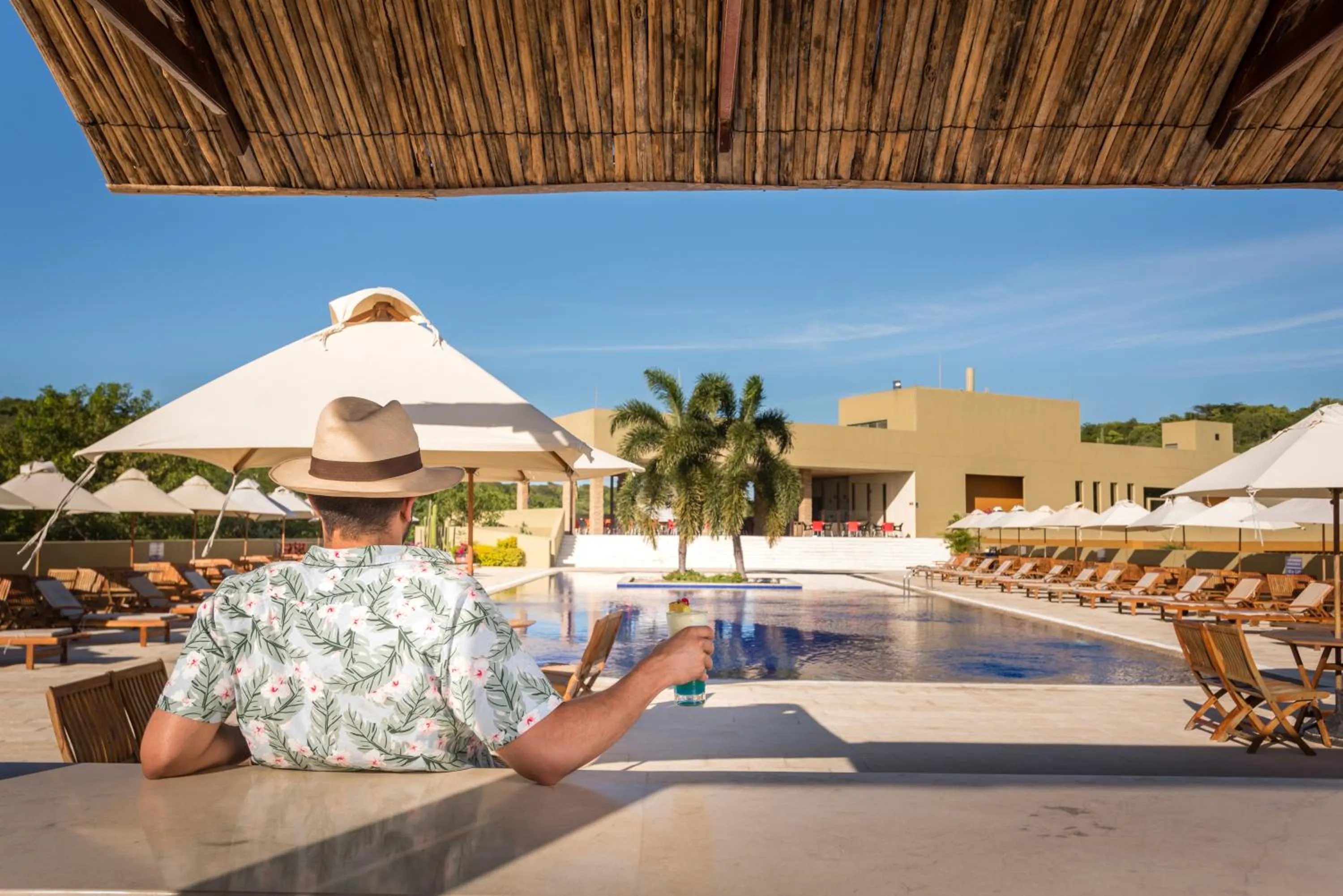 Swimming pool in Hotel Waya Guajira By OxoHotel