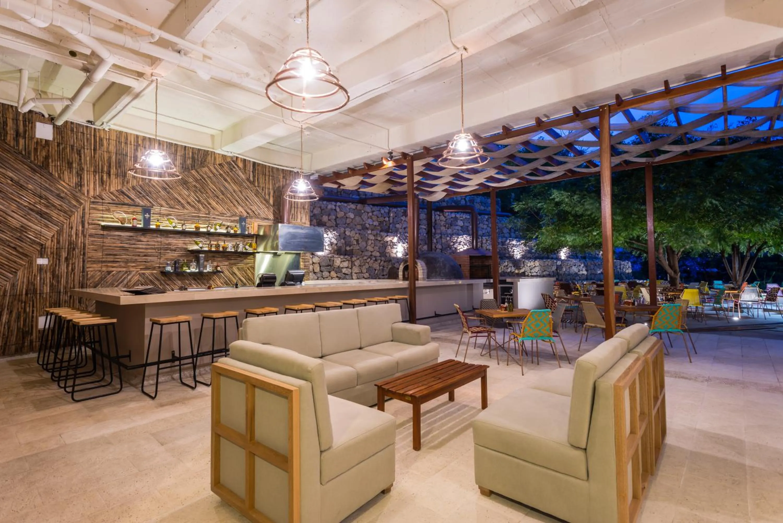 Restaurant/places to eat in Hotel Waya Guajira By OxoHotel