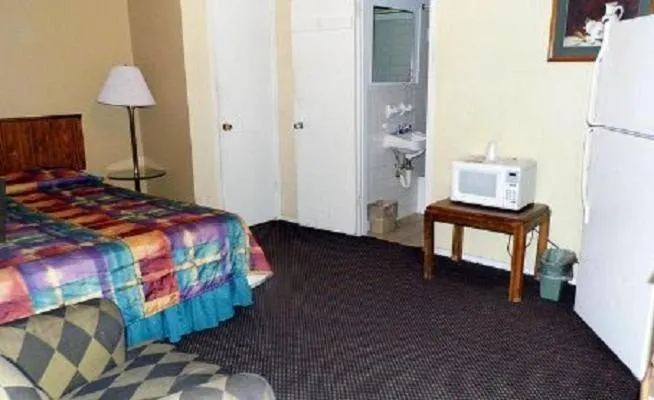 Bed in Interstate Motel