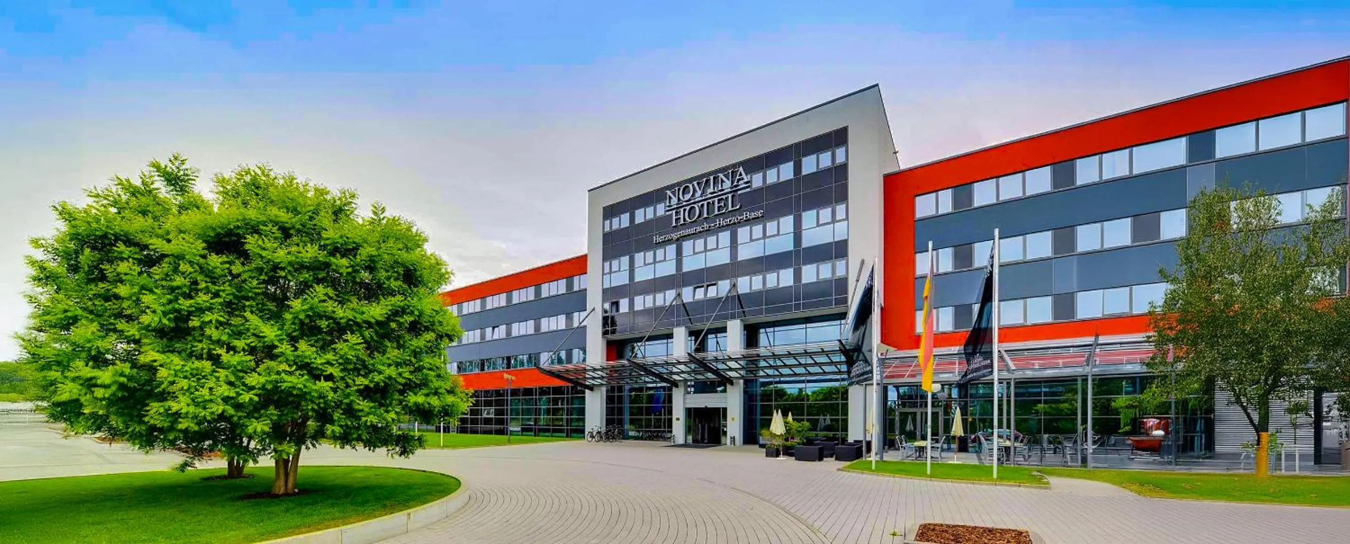Property building in Novina Hotel Herzogenaurach Herzo-Base