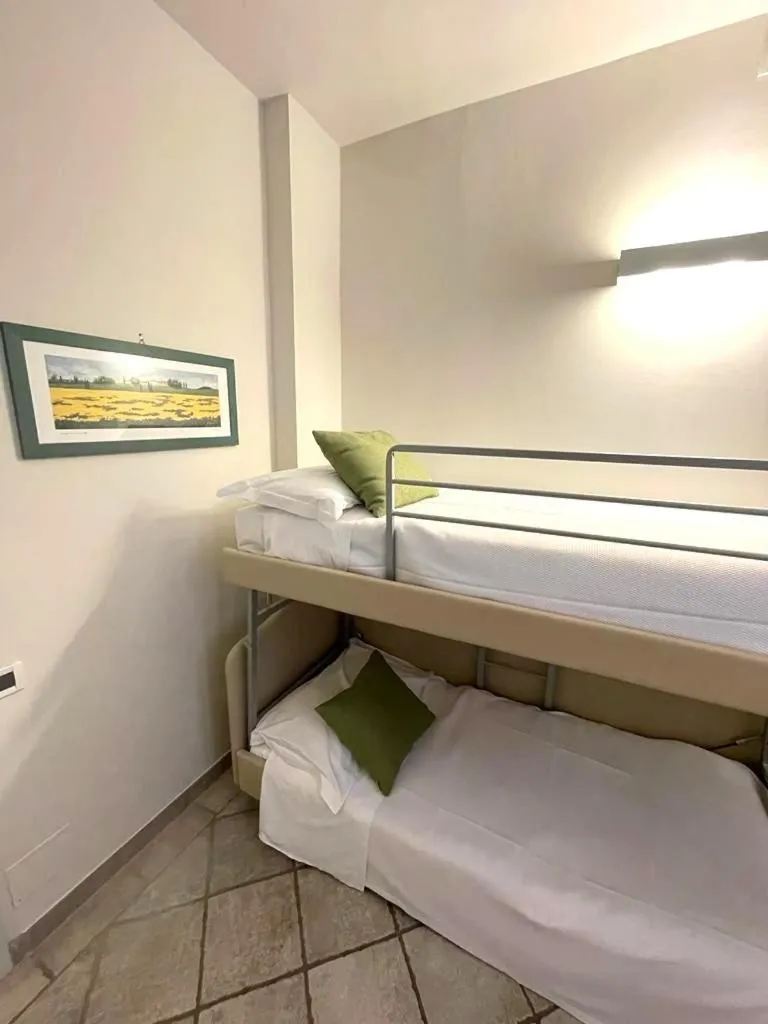 bunk bed, Bed in Hotel Le Colline