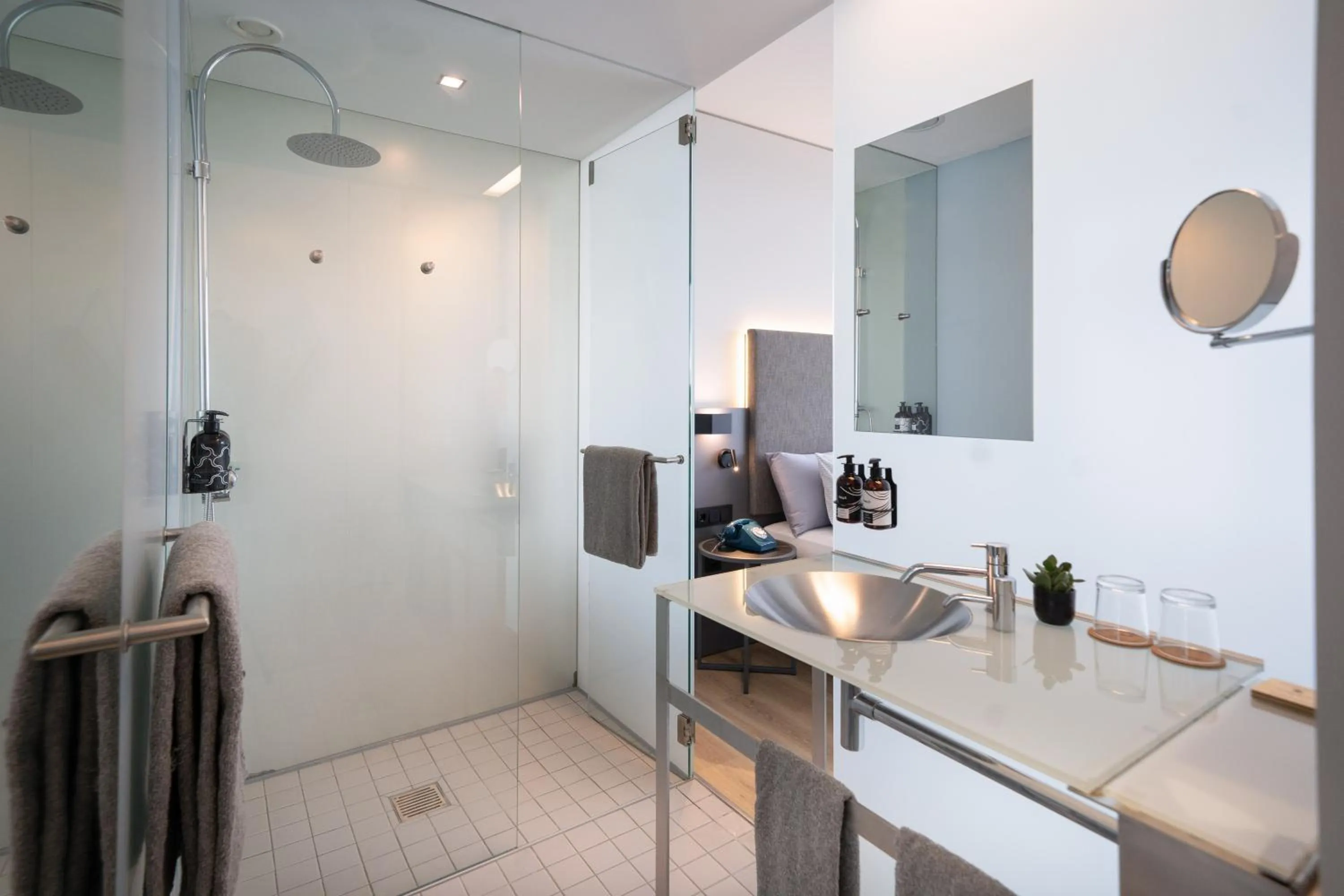 Bathroom in INNSiDE by Meliá München Parkstadt Schwabing