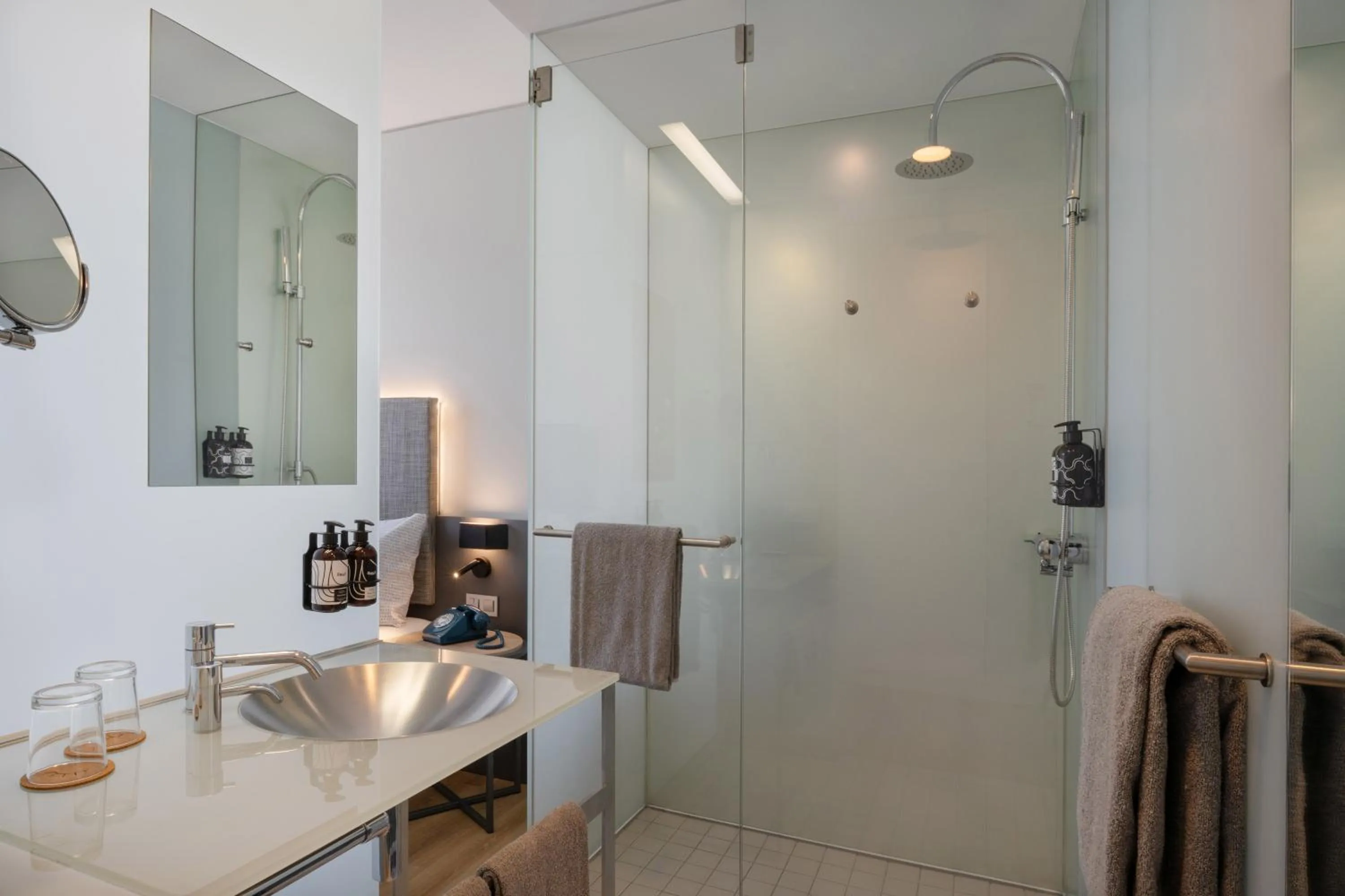 Bathroom in INNSiDE by Meliá München Parkstadt Schwabing