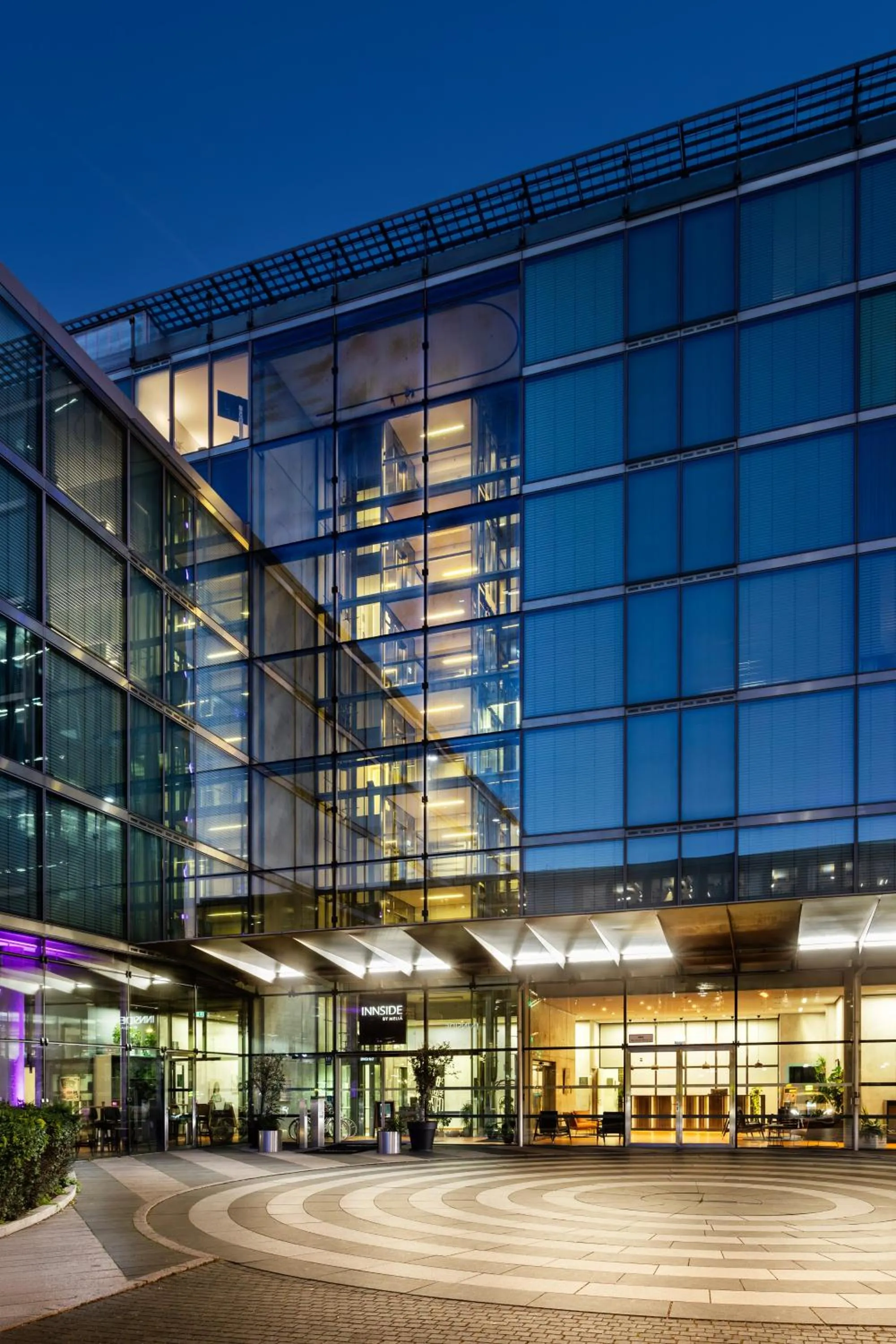Facade/entrance in INNSiDE by Meliá München Parkstadt Schwabing