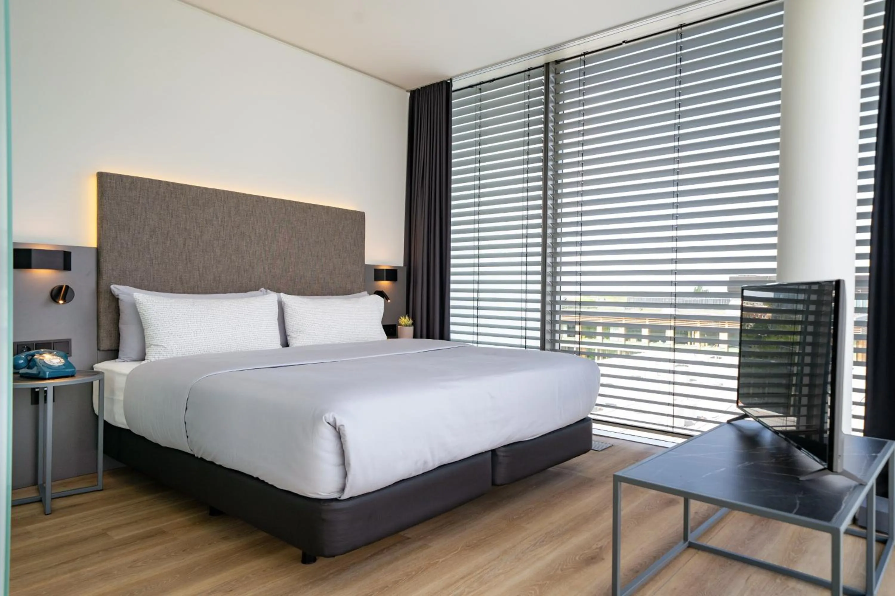 Bed in INNSiDE by Meliá München Parkstadt Schwabing