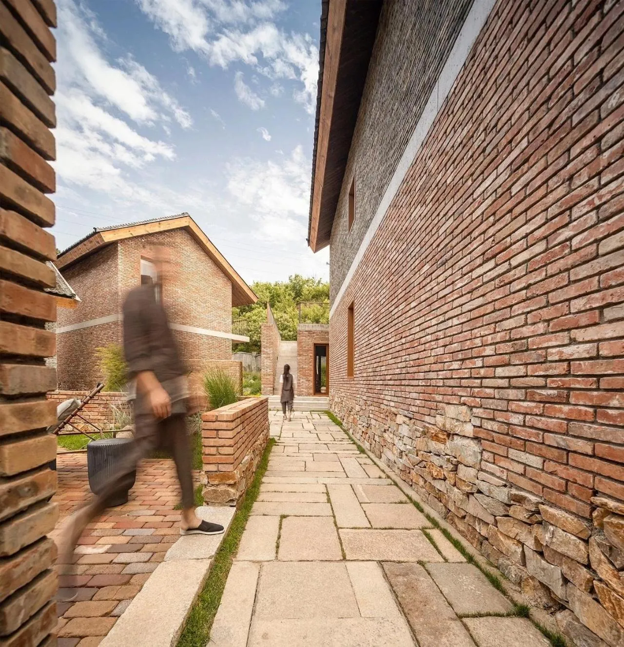 Property building in Sansa Village Boutique Hotel at Mutianyu Great Wall Adjoin to Mutianyu Great Wall - Room with the View of Great Wall - Jacuzzi with the View of Great Wall - Vehicle Shuttle Service - International Catering - SPA& Nail Beauty Facilities