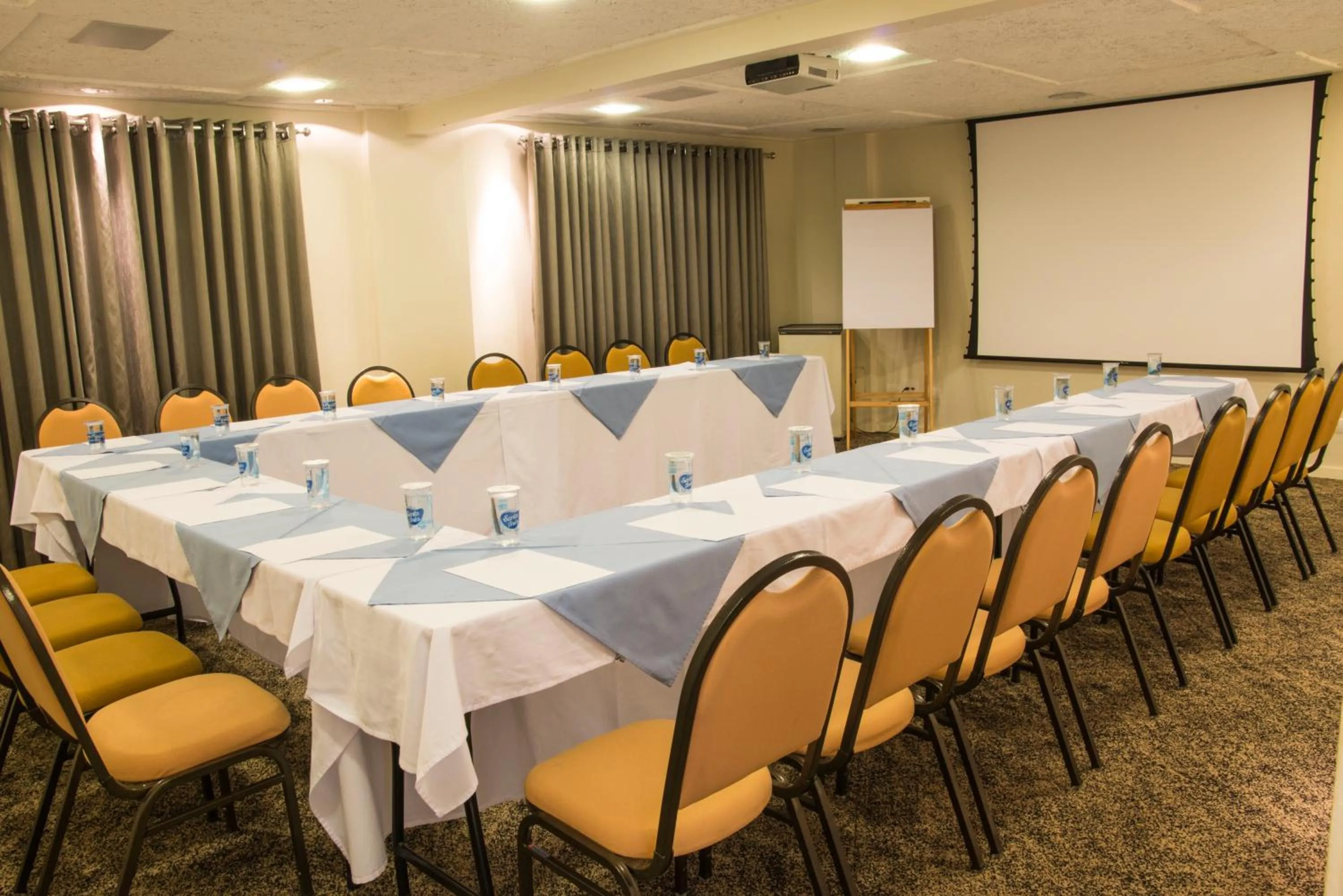 Meeting/conference room in Estoril Hotel