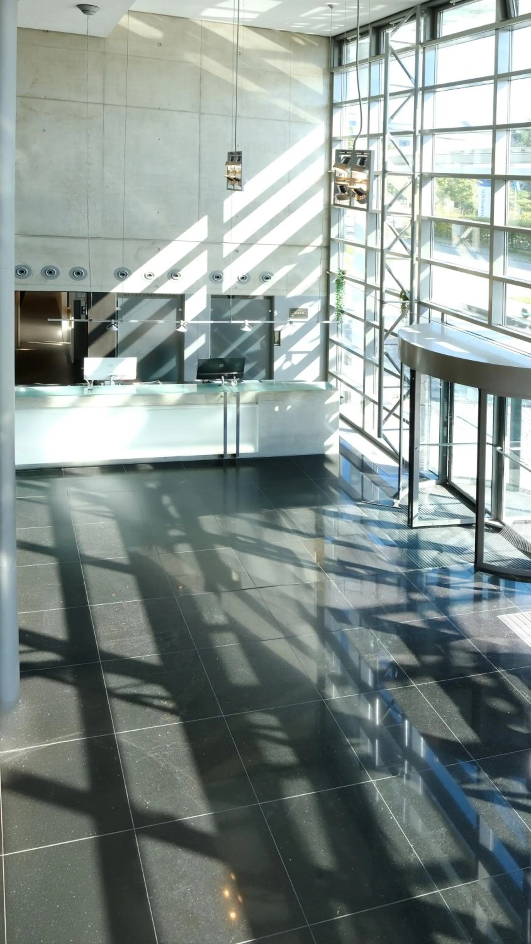 Lobby or reception in FOUR Munich Neue Messe