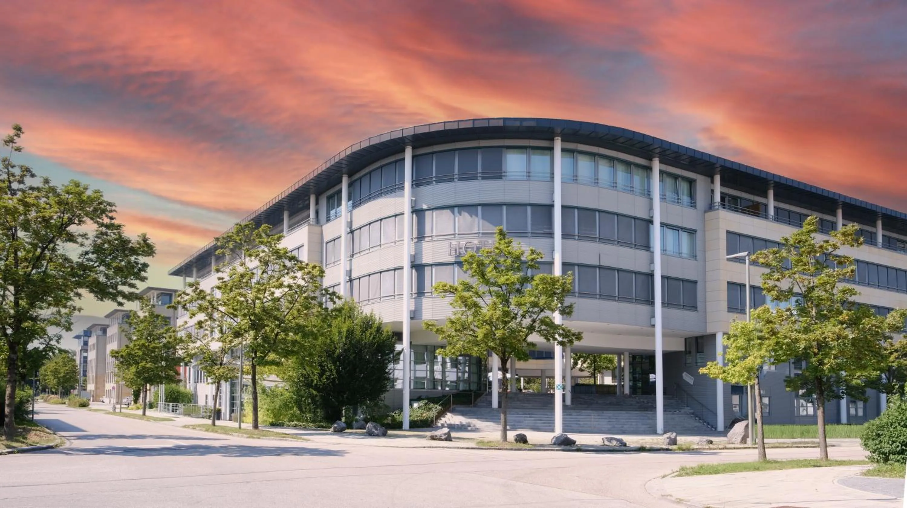 Property building in FOUR Munich Neue Messe