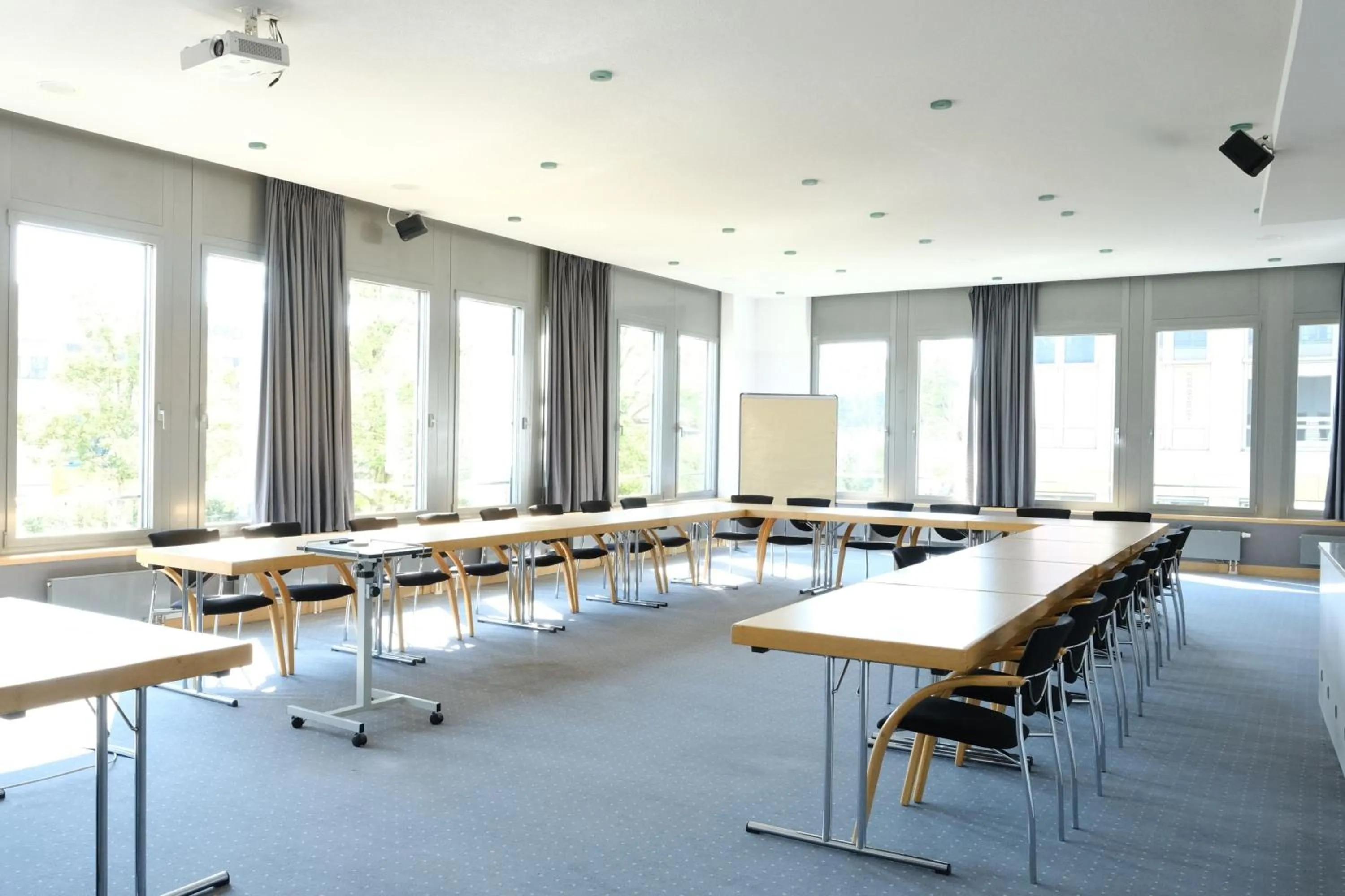 Meeting/conference room in FOUR Munich Neue Messe