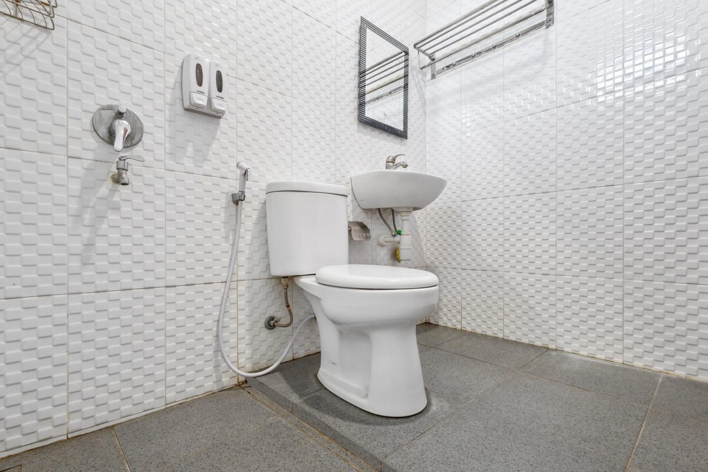 Bathroom in Sawarna Little Hula Hula