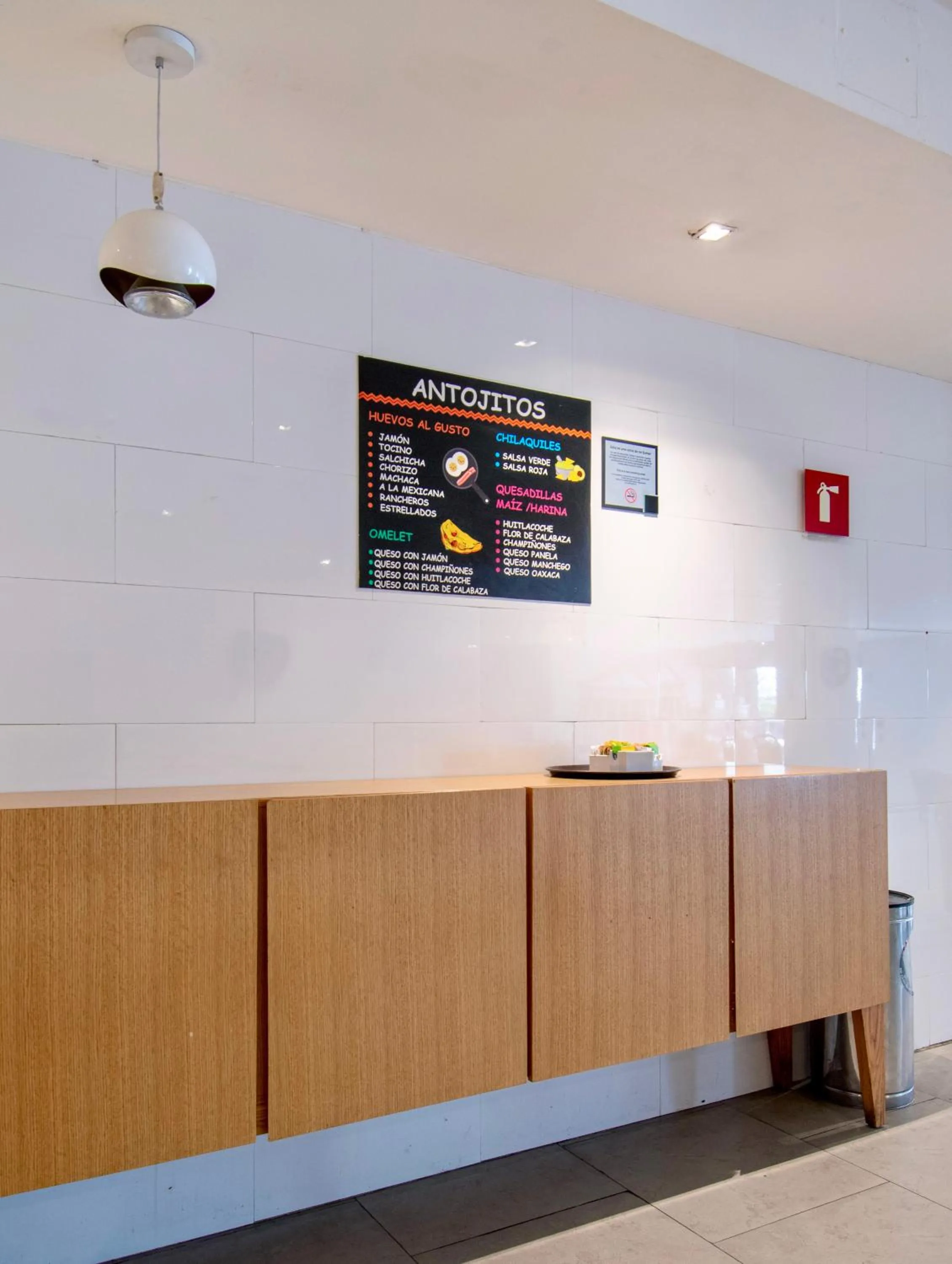 Restaurant/places to eat in Hotel Plaza Génova Centro