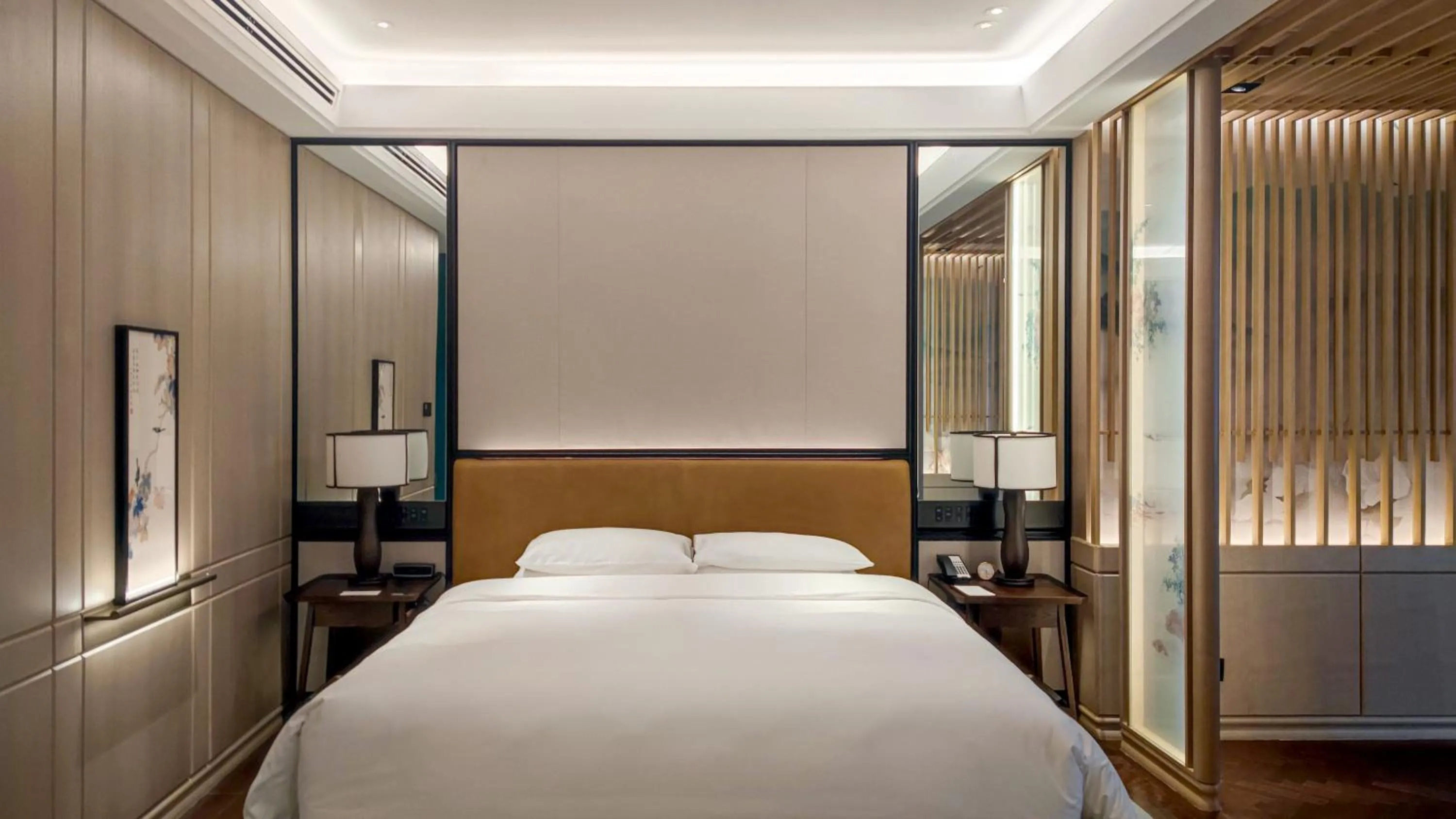 Bed in Park Hyatt Suzhou