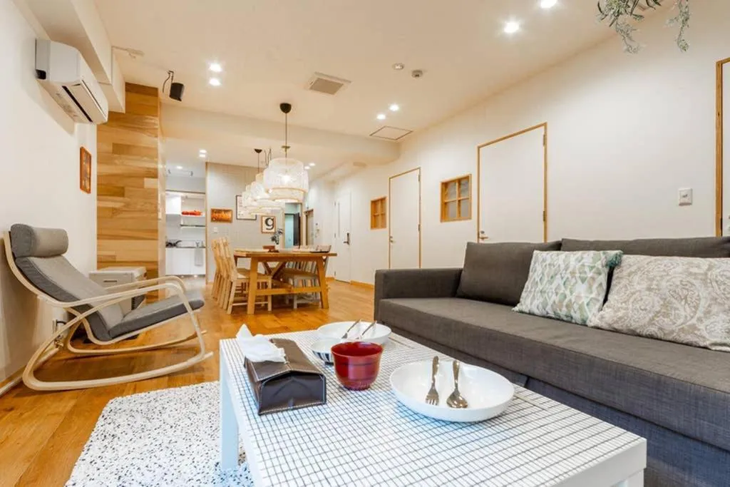 Living room in THE EAST AVENUE