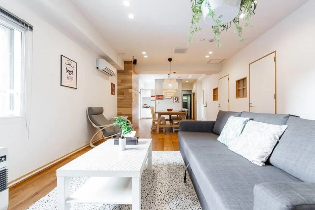 Living room in THE EAST AVENUE