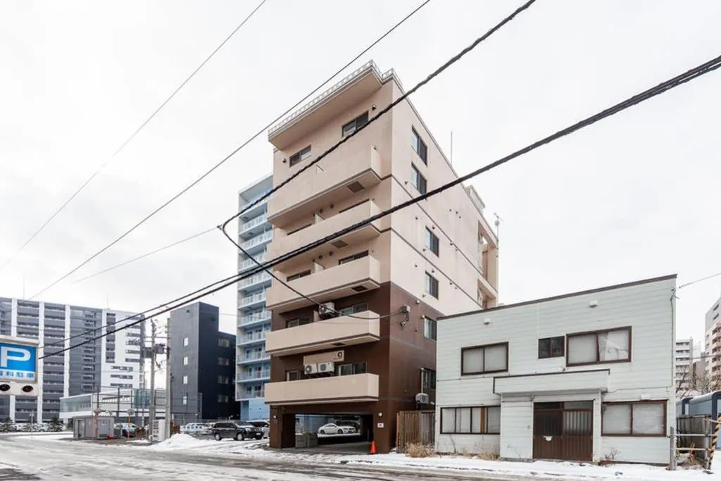 Property building in THE EAST AVENUE