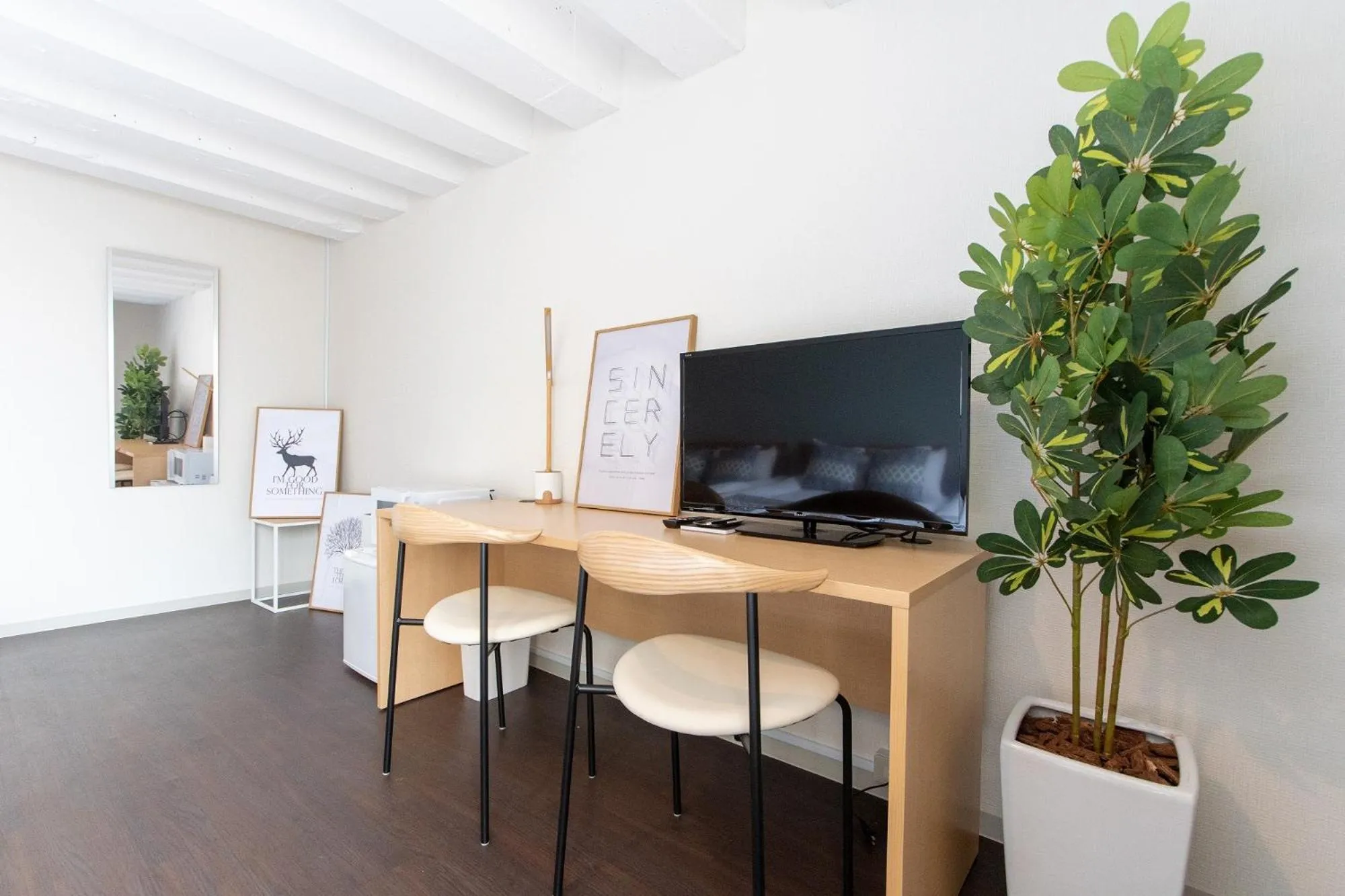 LUANAHOTEL IN NAKANO