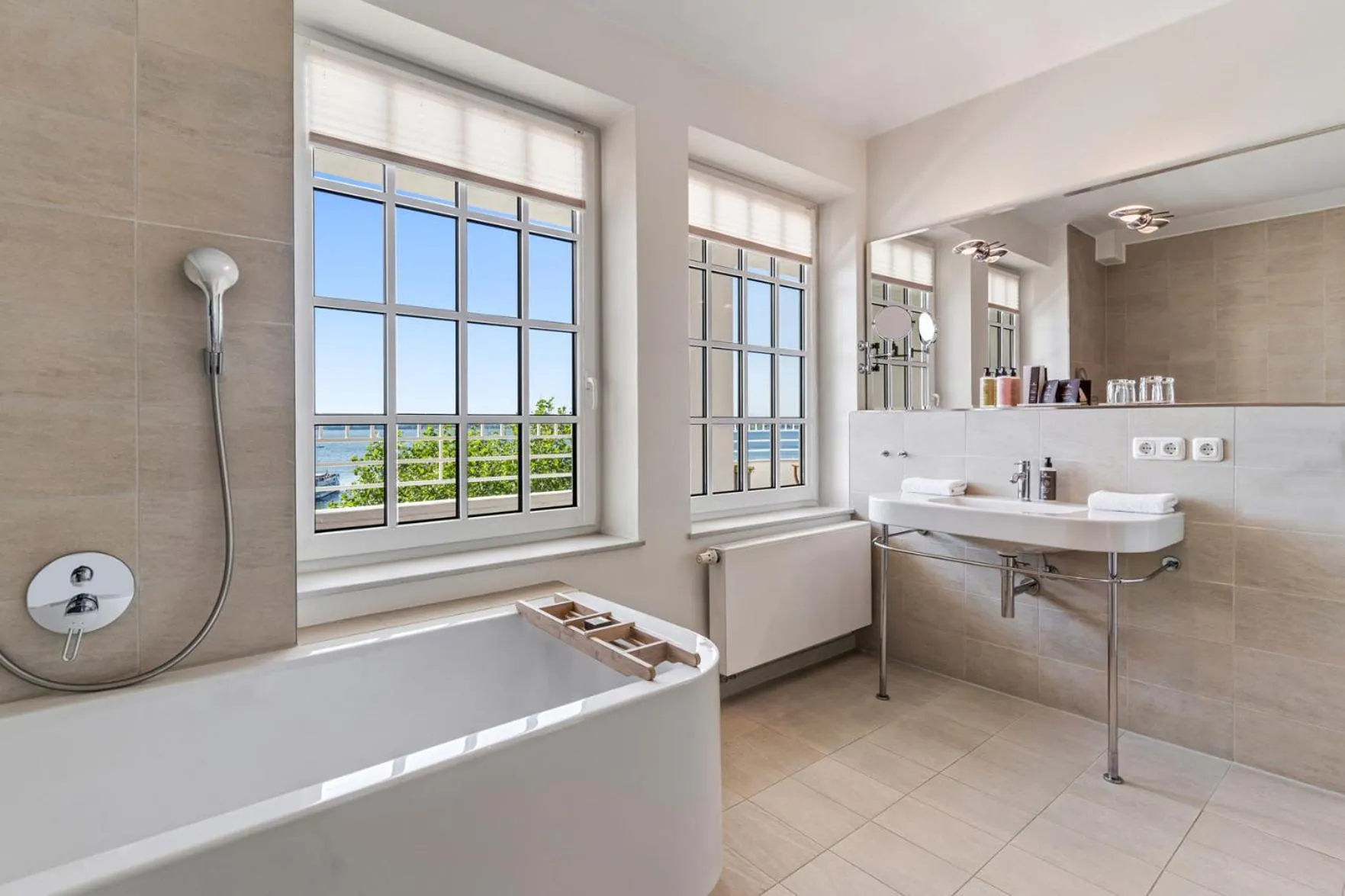 Bathroom in Strandhotel Glücksburg