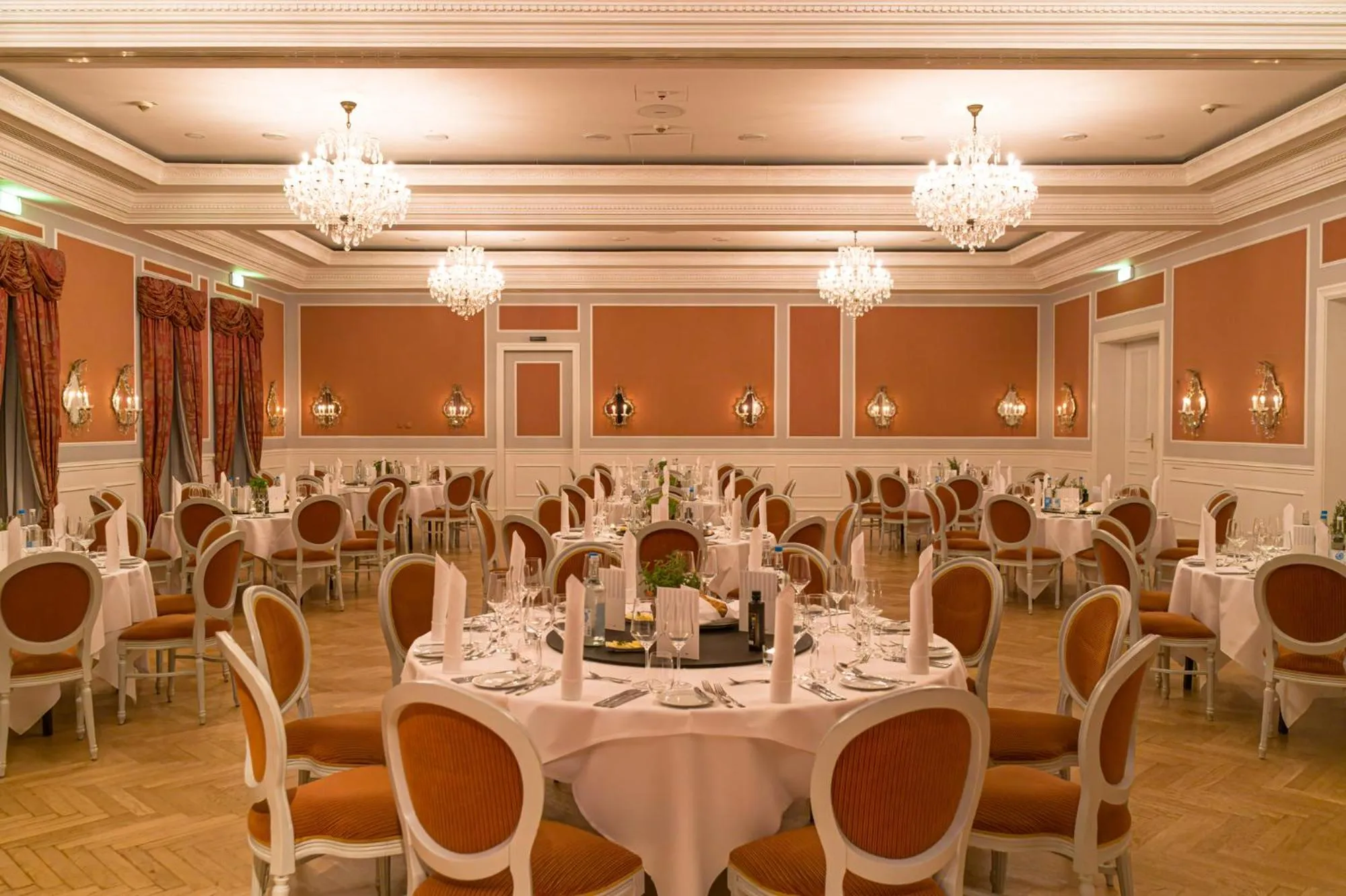 Restaurant/places to eat in Strandhotel Glücksburg