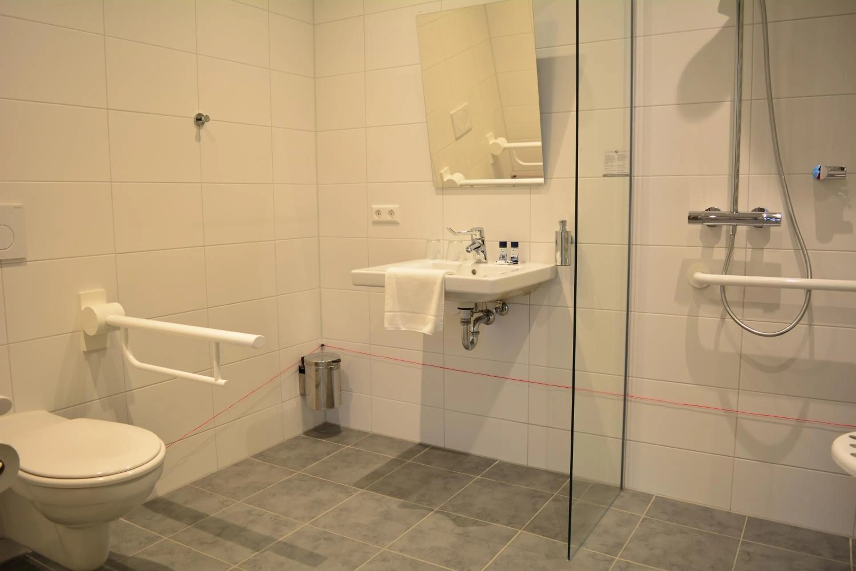 Shower in Fletcher Strandhotel Haamstede