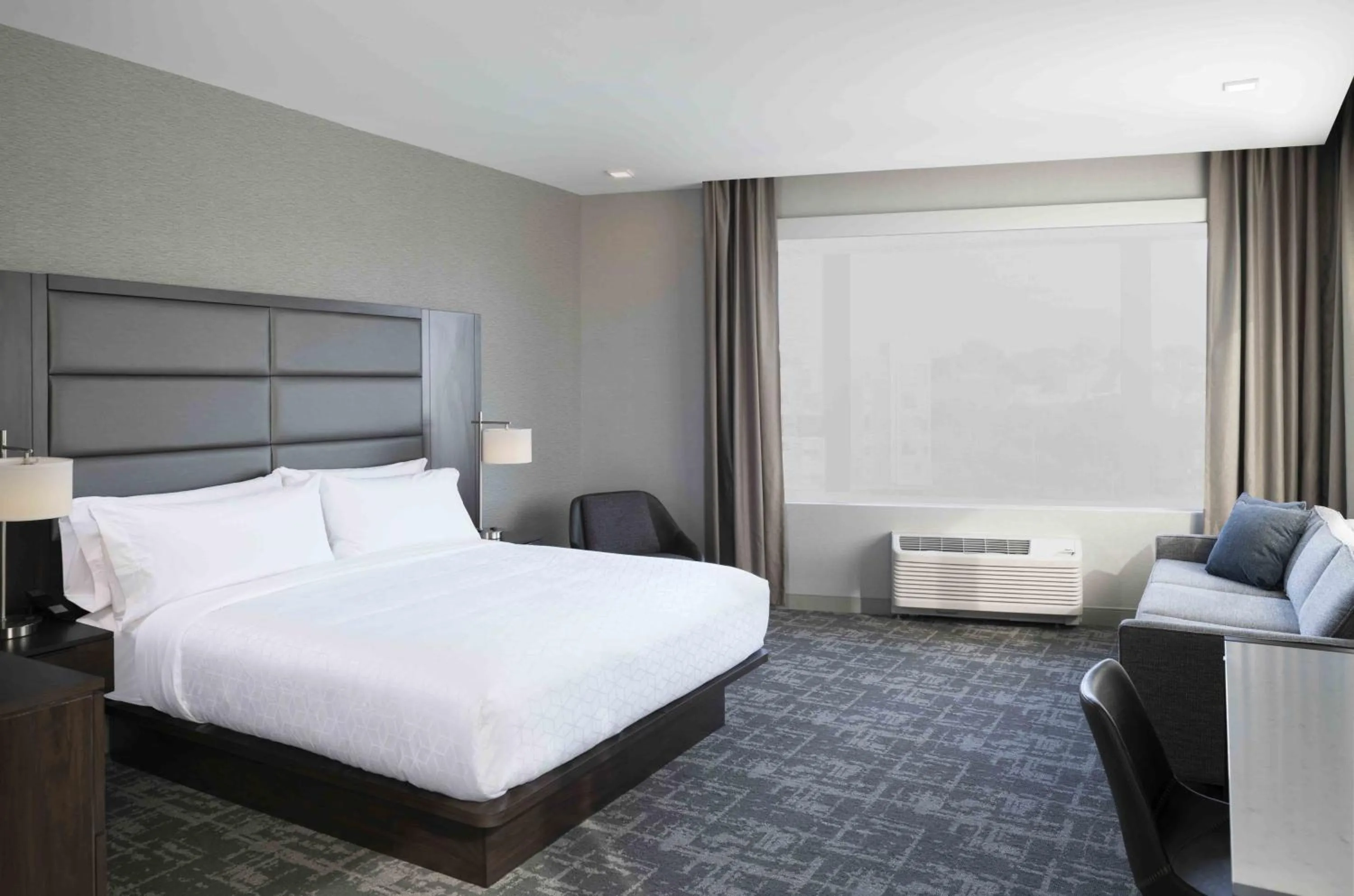 Bedroom, Bed in Staybridge Suites - Boston Logan Airport - Revere by IHG