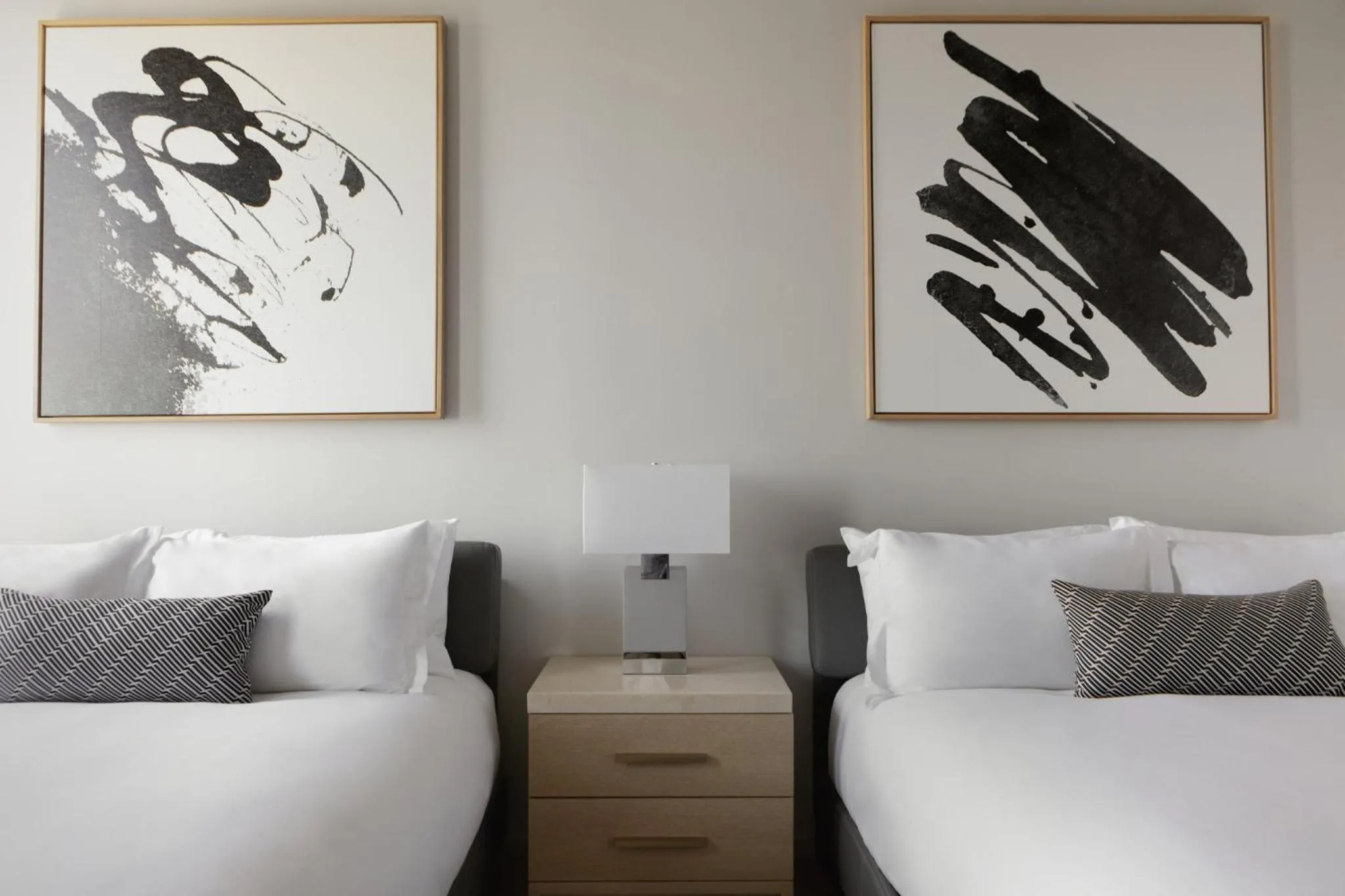 Photo of the whole room, Bed in Kimpton - Pittman Hotel by IHG