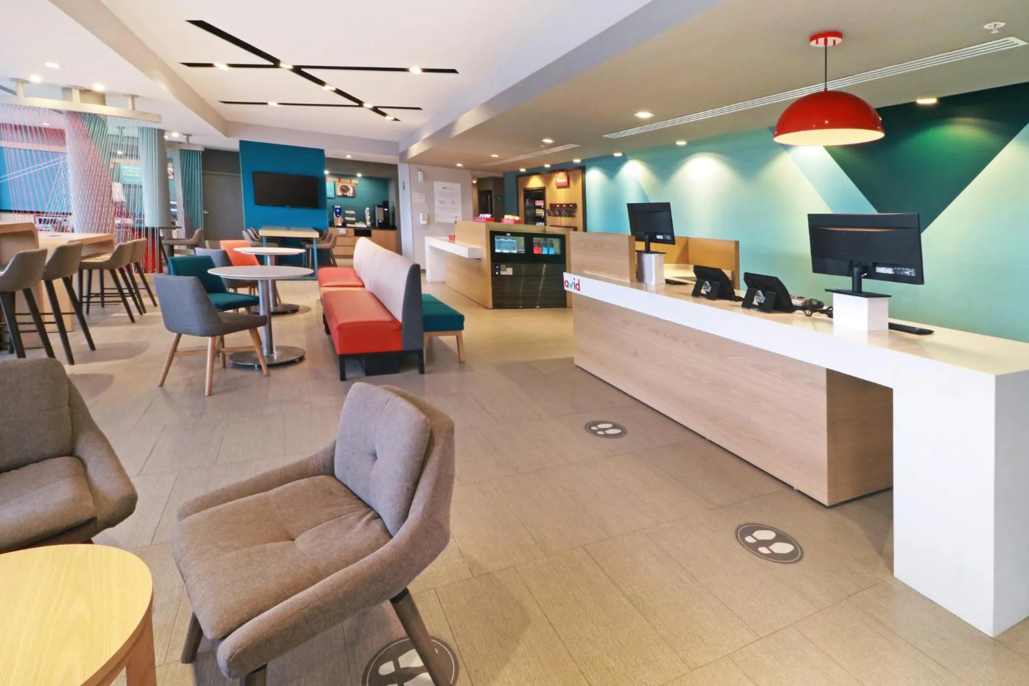 Property building in avid hotel - Fresnillo by IHG